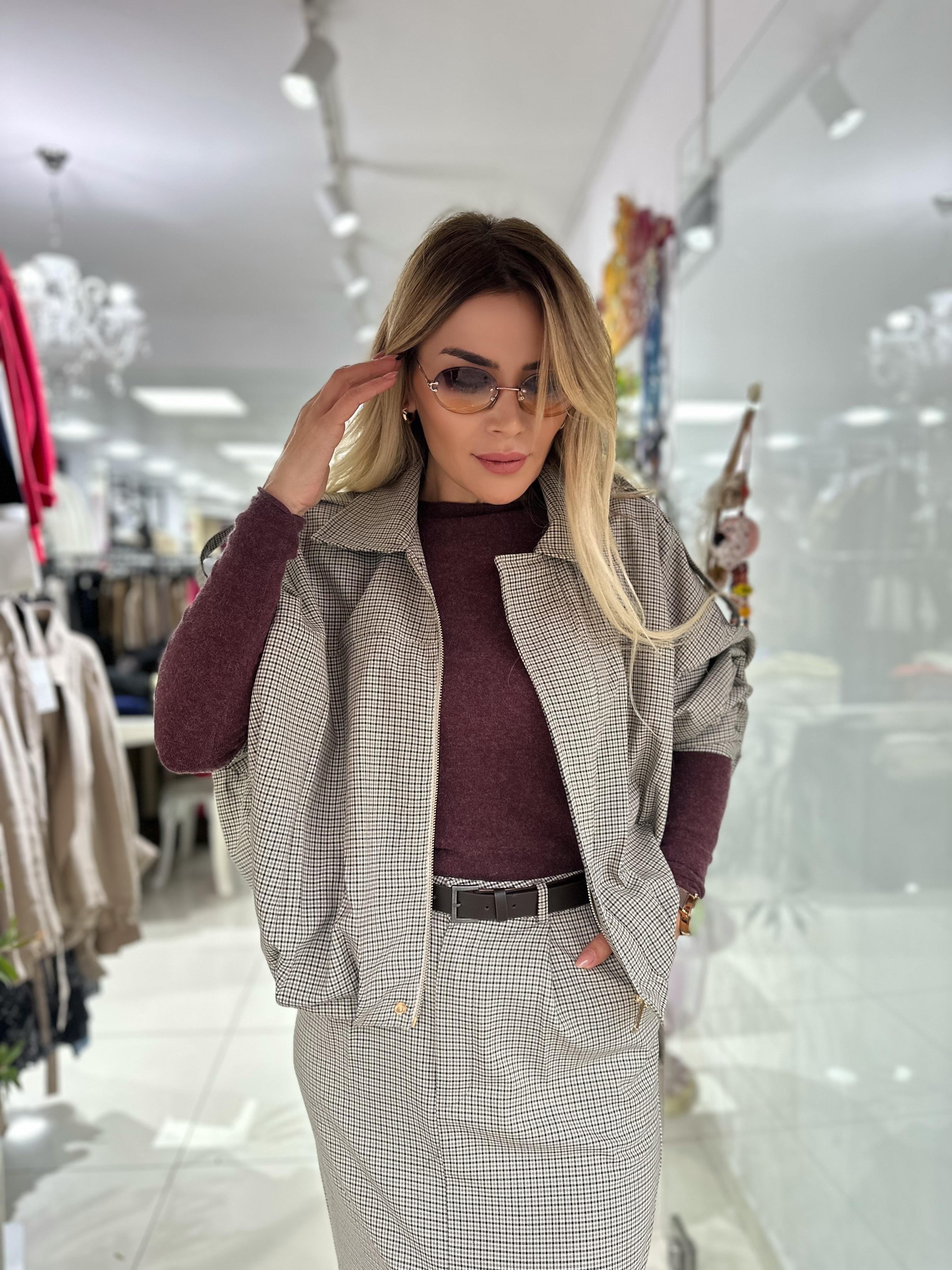 Bej Fermuarlı Pileli Ceket