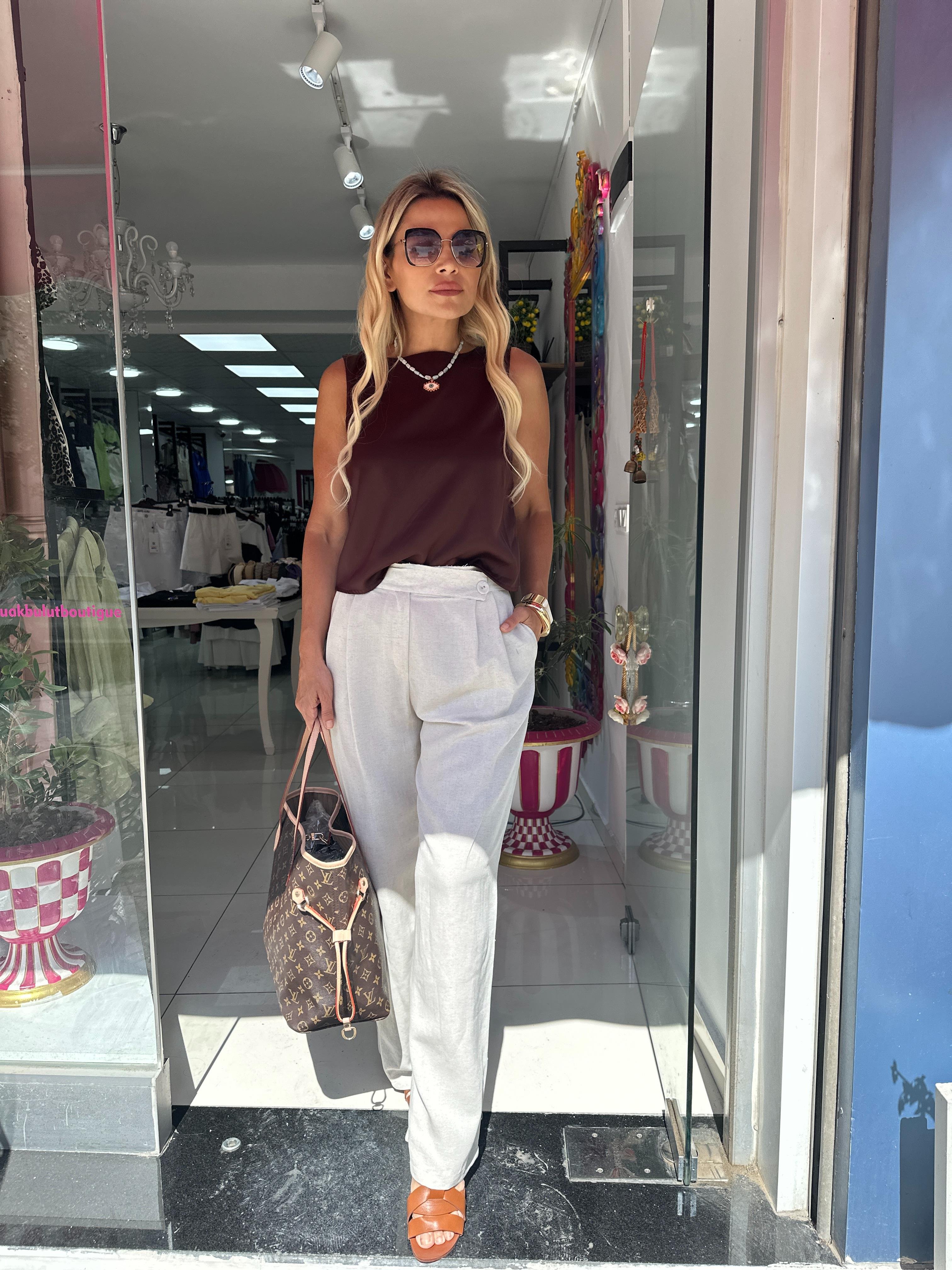Bej Pile Detaylı Pantolon