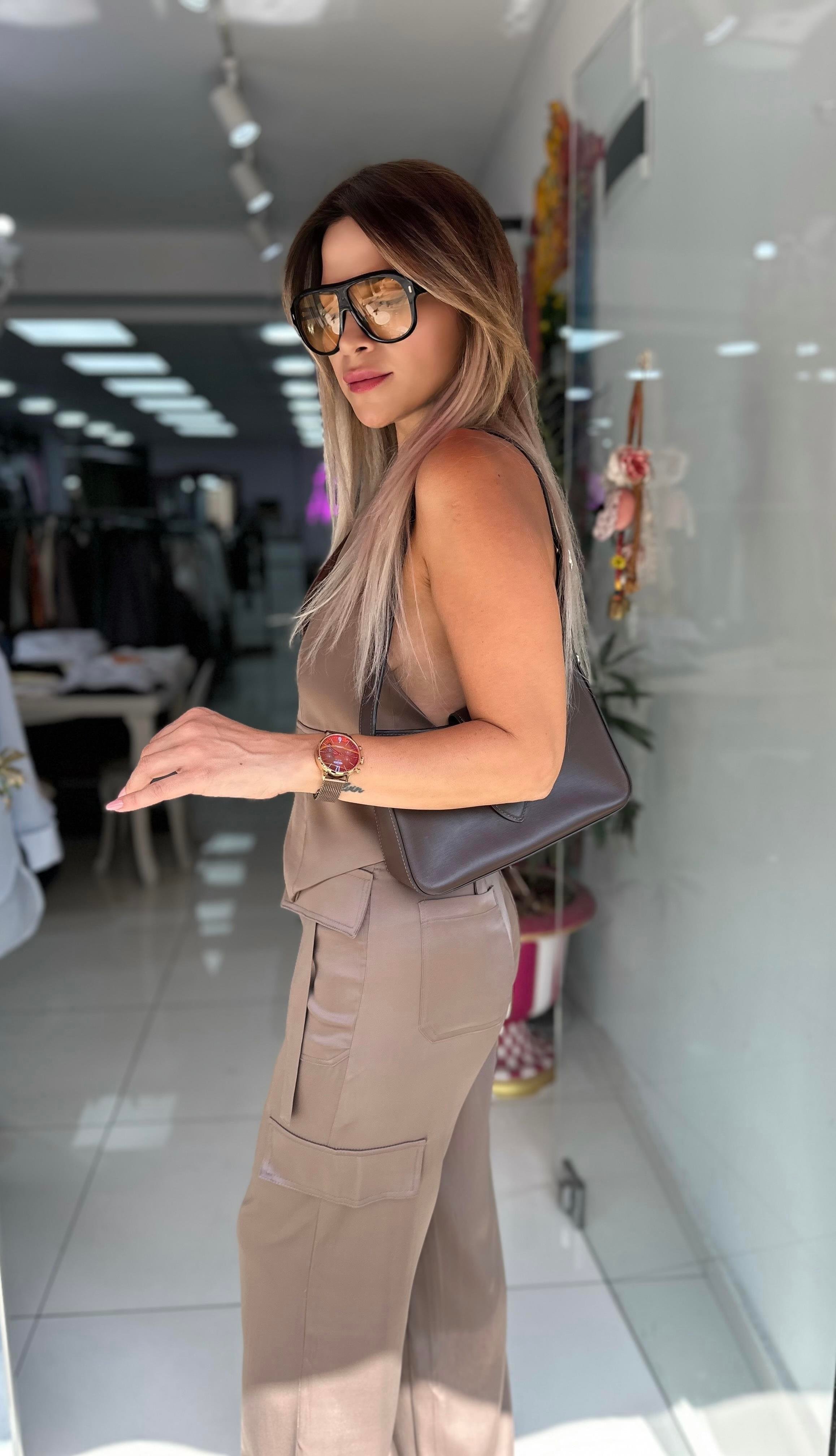 Bej Saten Tasarım Sırt Detaylı Bluz Pantolon Takım 