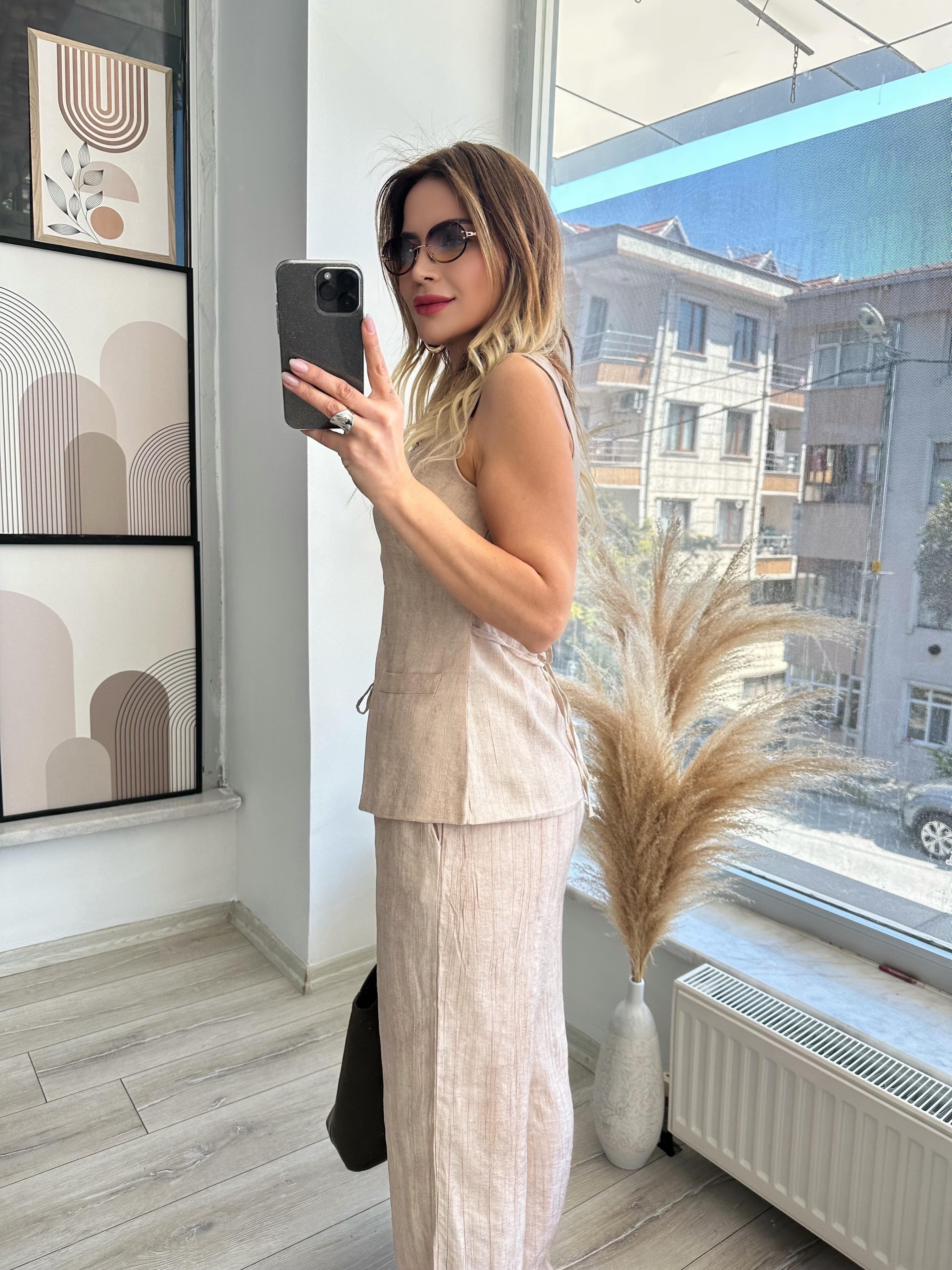 Bej Tensel Yelekli Takım 