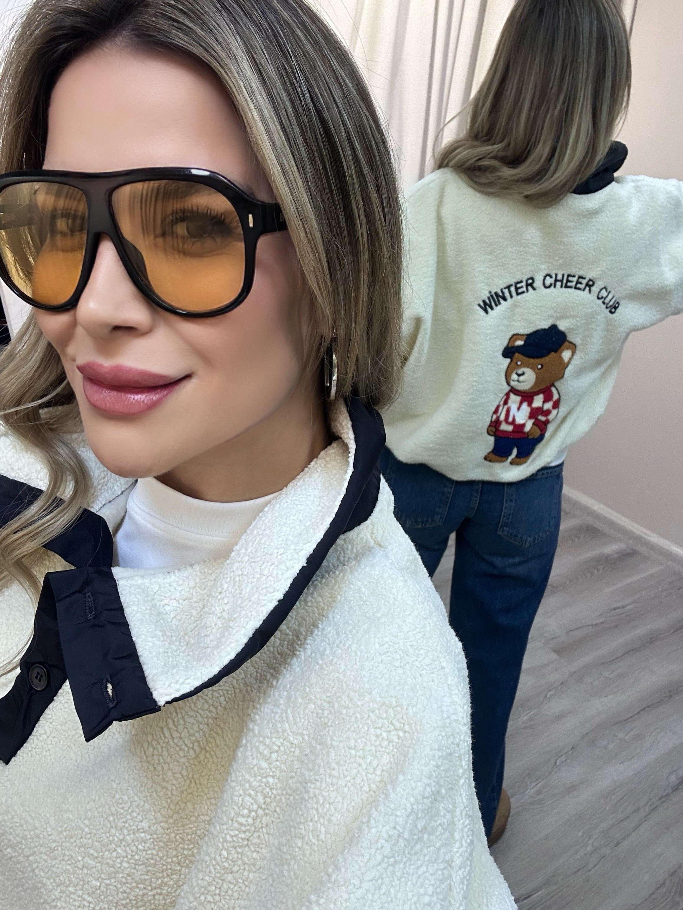Beli Lastikli Nakış Detaylı Yakası Düğmeli Polar Sweat
