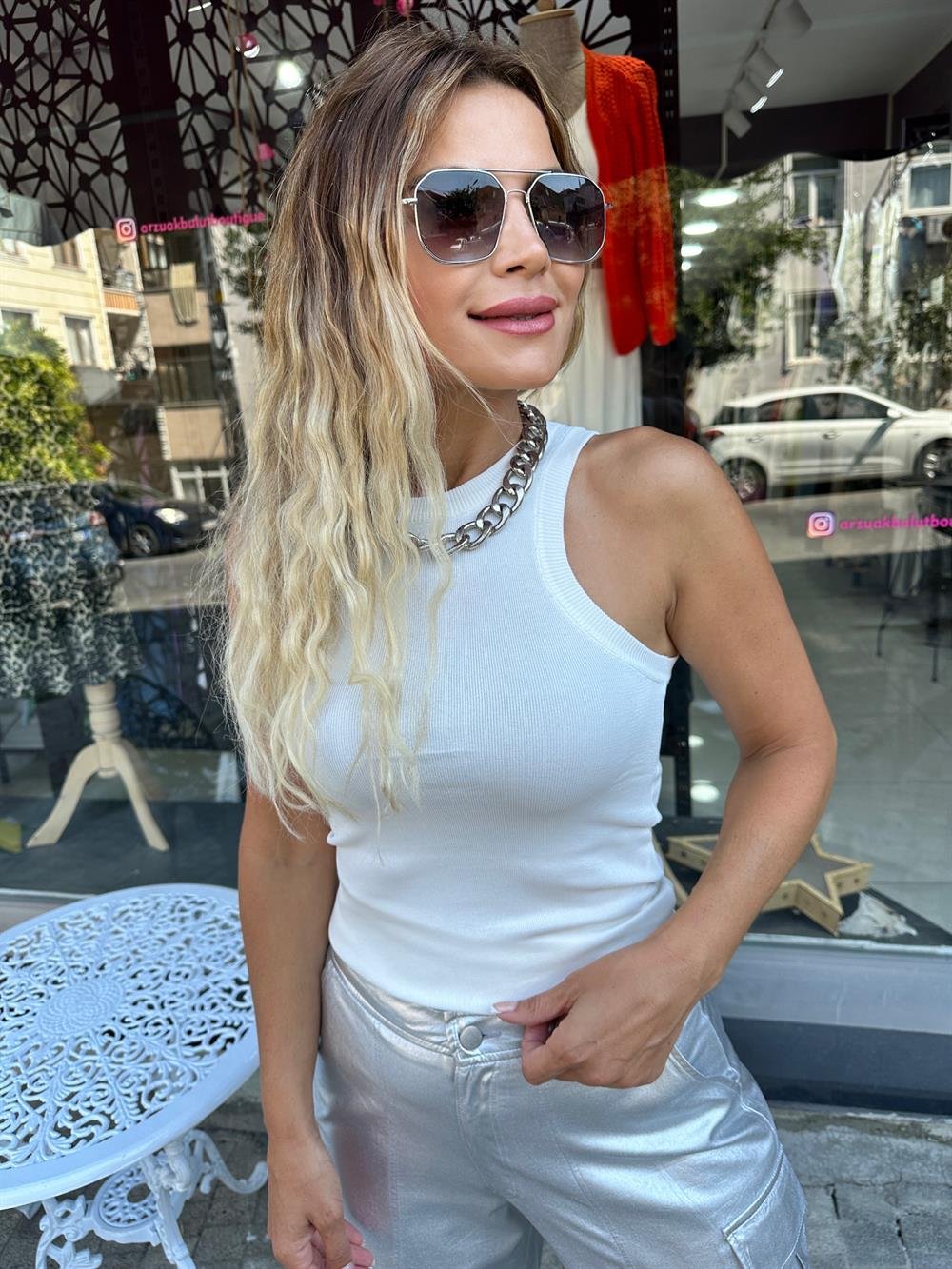 Beyaz Çelik Örme Triko 