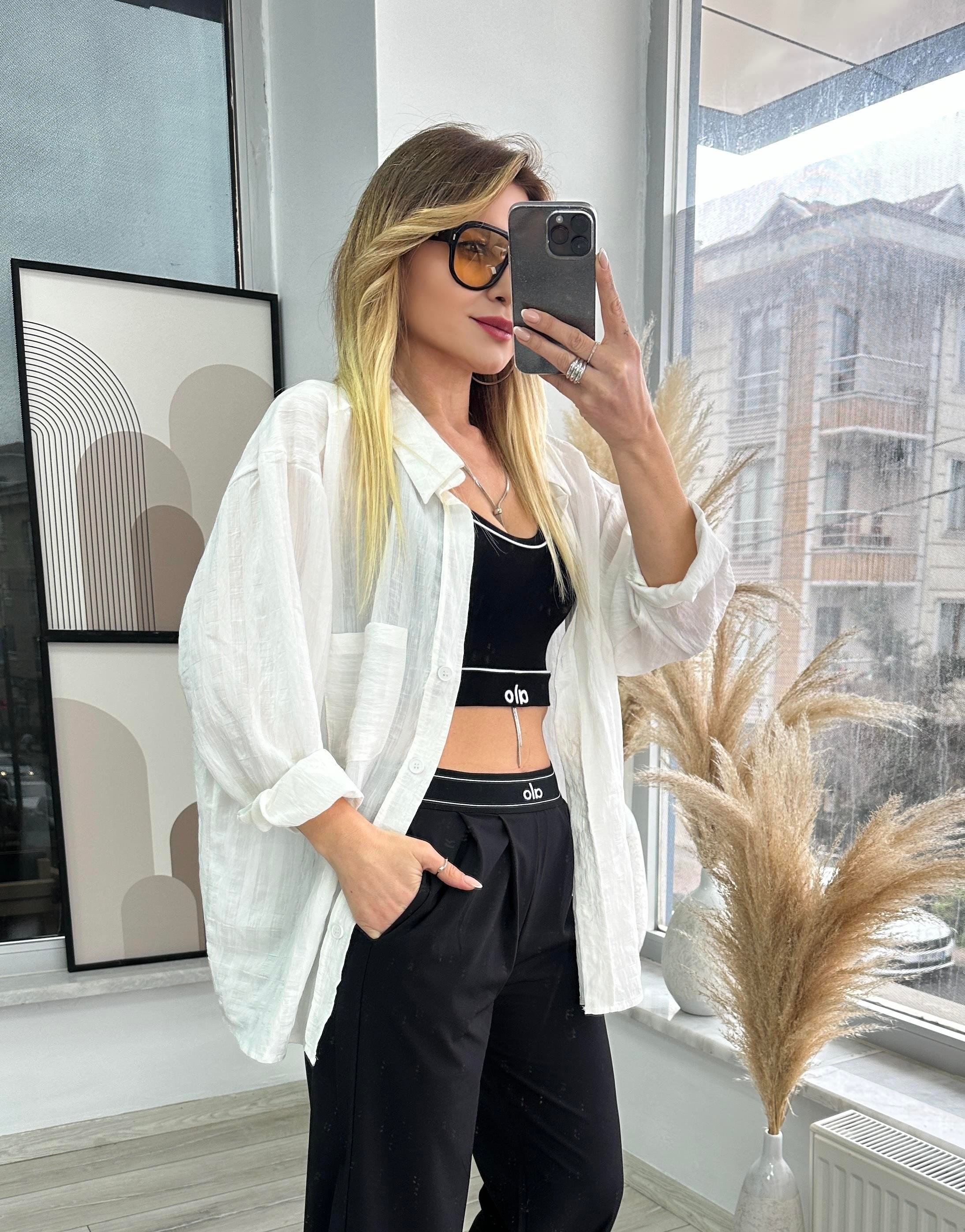 Beyaz Oversize Gömlek 