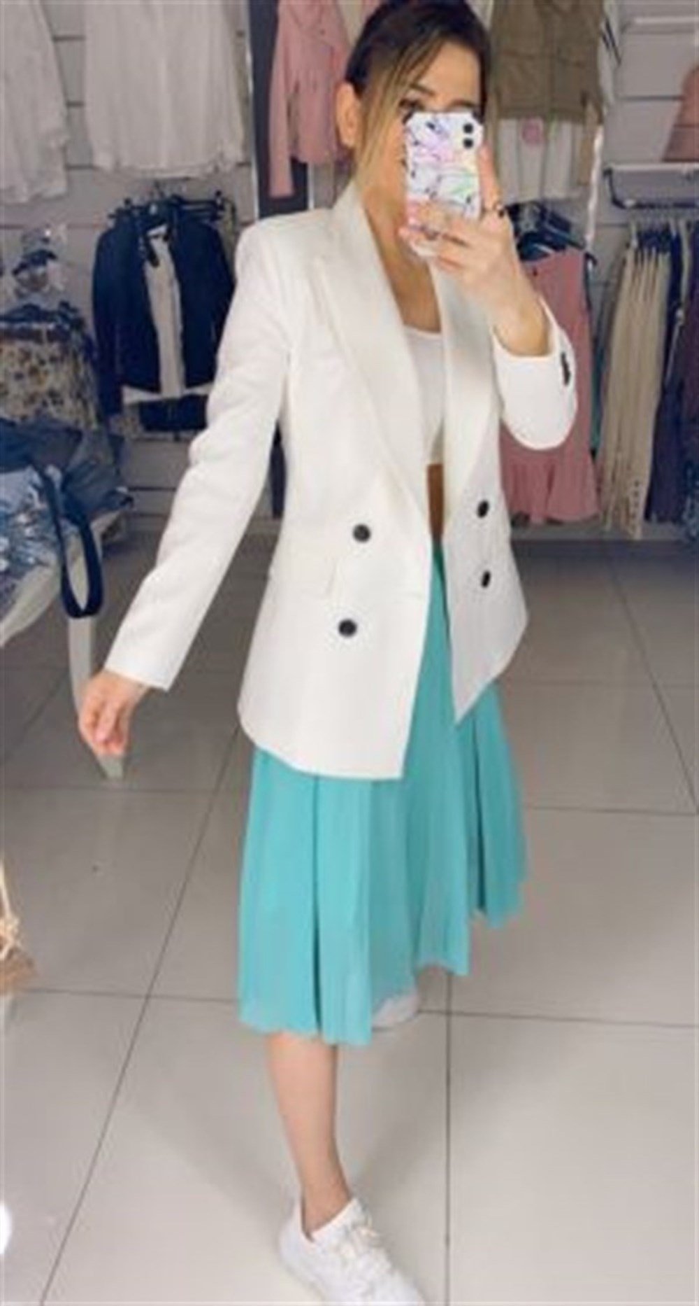 BEYAZ SİYAH DÜĞMELİ BLAZER CEKET