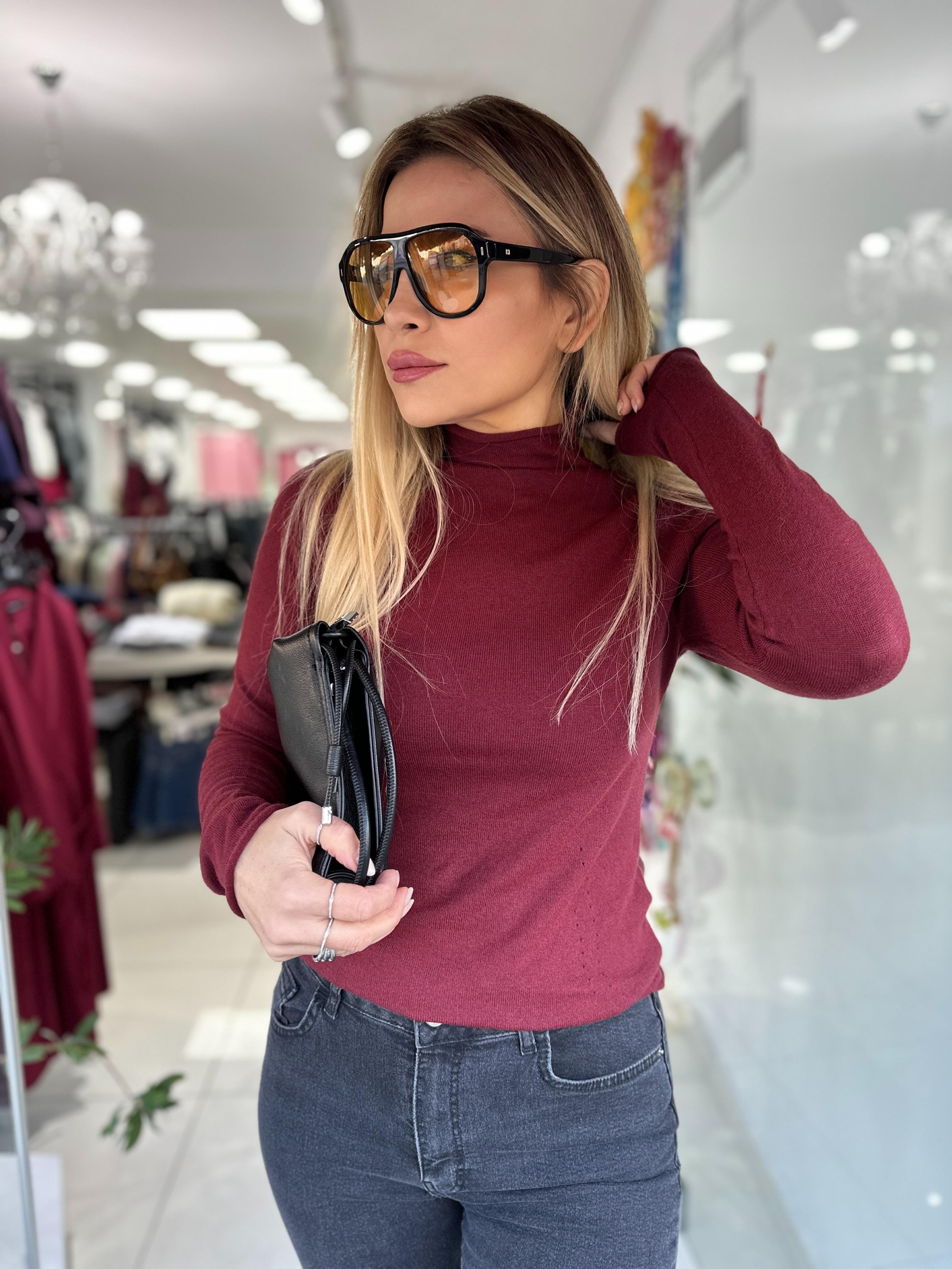 Bordo Dik Yaka Yumuşak Doku İnce Triko Kazak