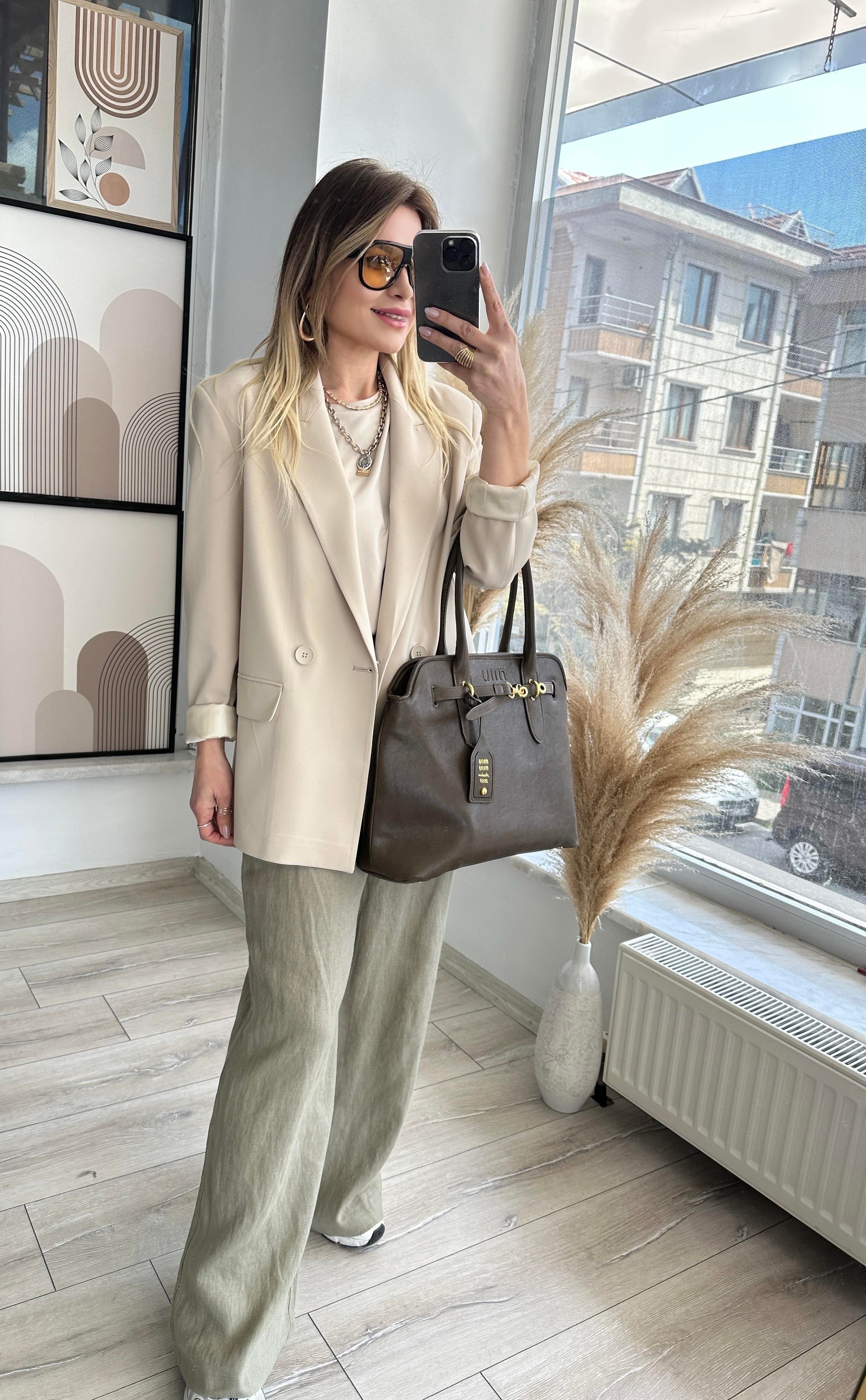 DLV Bej Astarlı Blazer