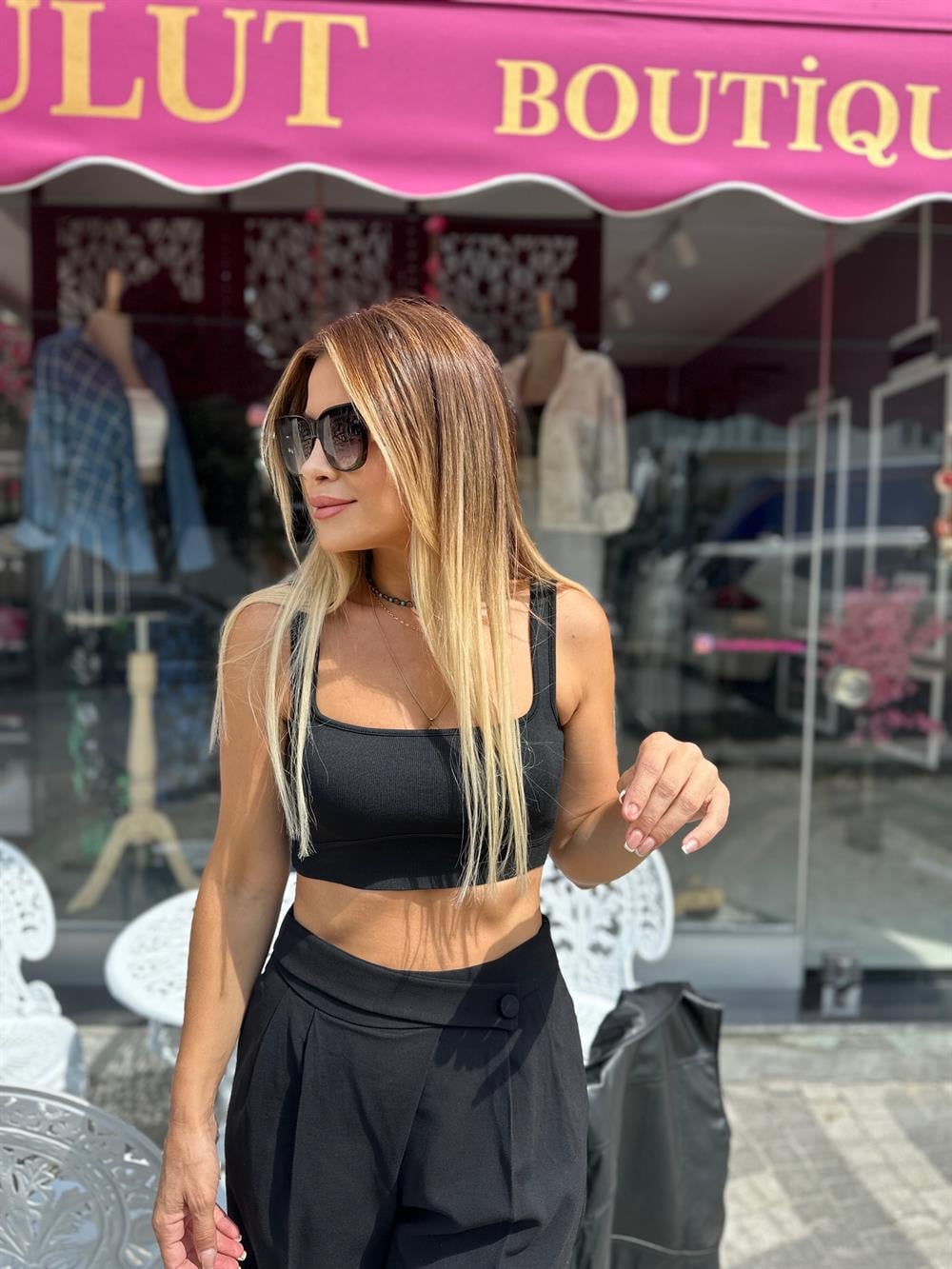 DLV Siyah Crop 