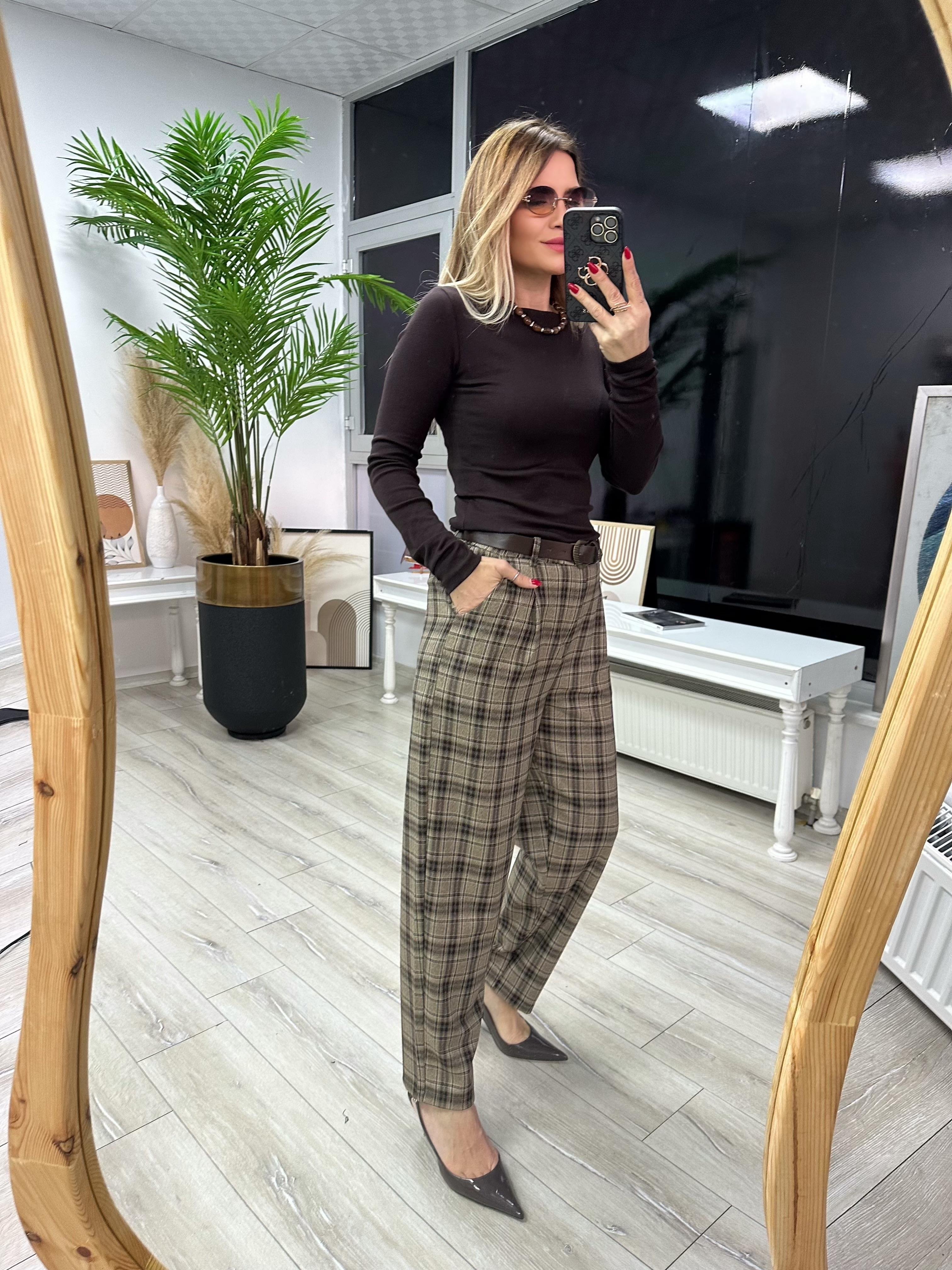 Ekose Desenli Kemerli Pantolon 