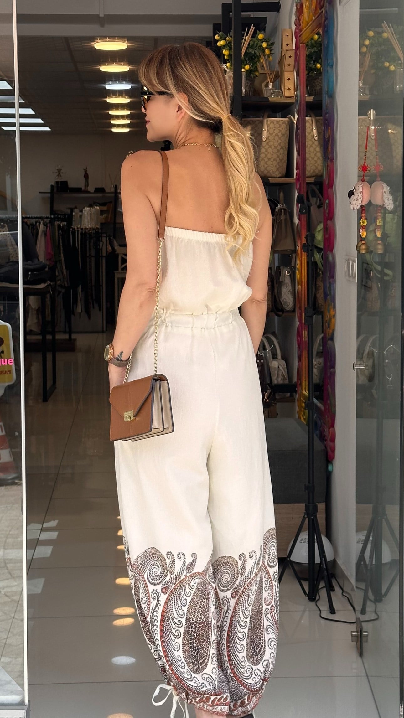 Ekru Su Yollu Tulum