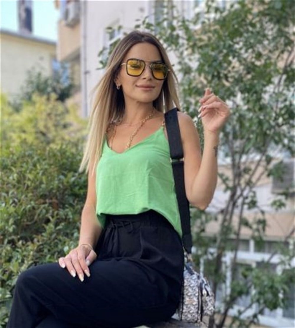 FC Askı Detay Yeşil Bluz