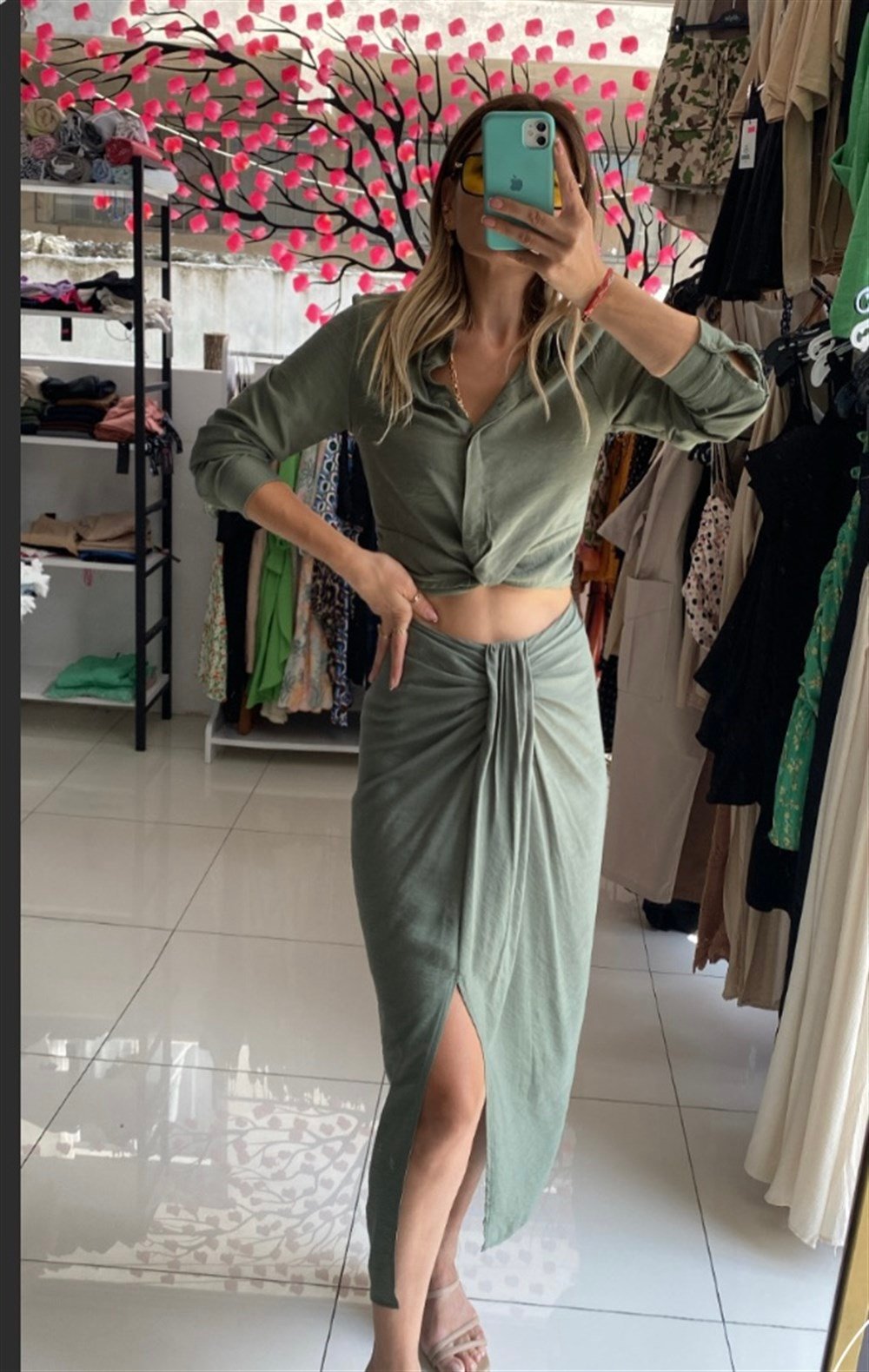 FC SİYAH ETEKLİ TAKIM