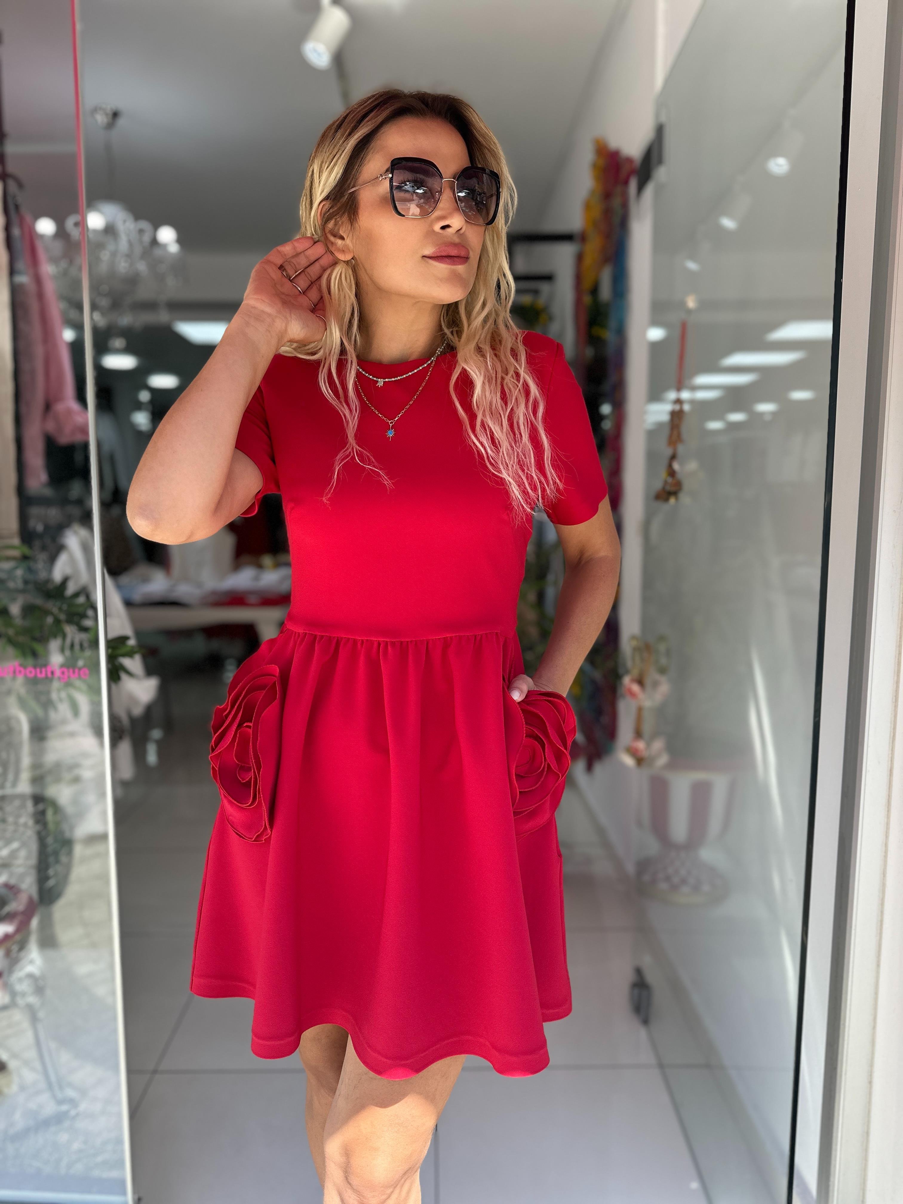 FK Gül Detaylı Kırmızı Elbise