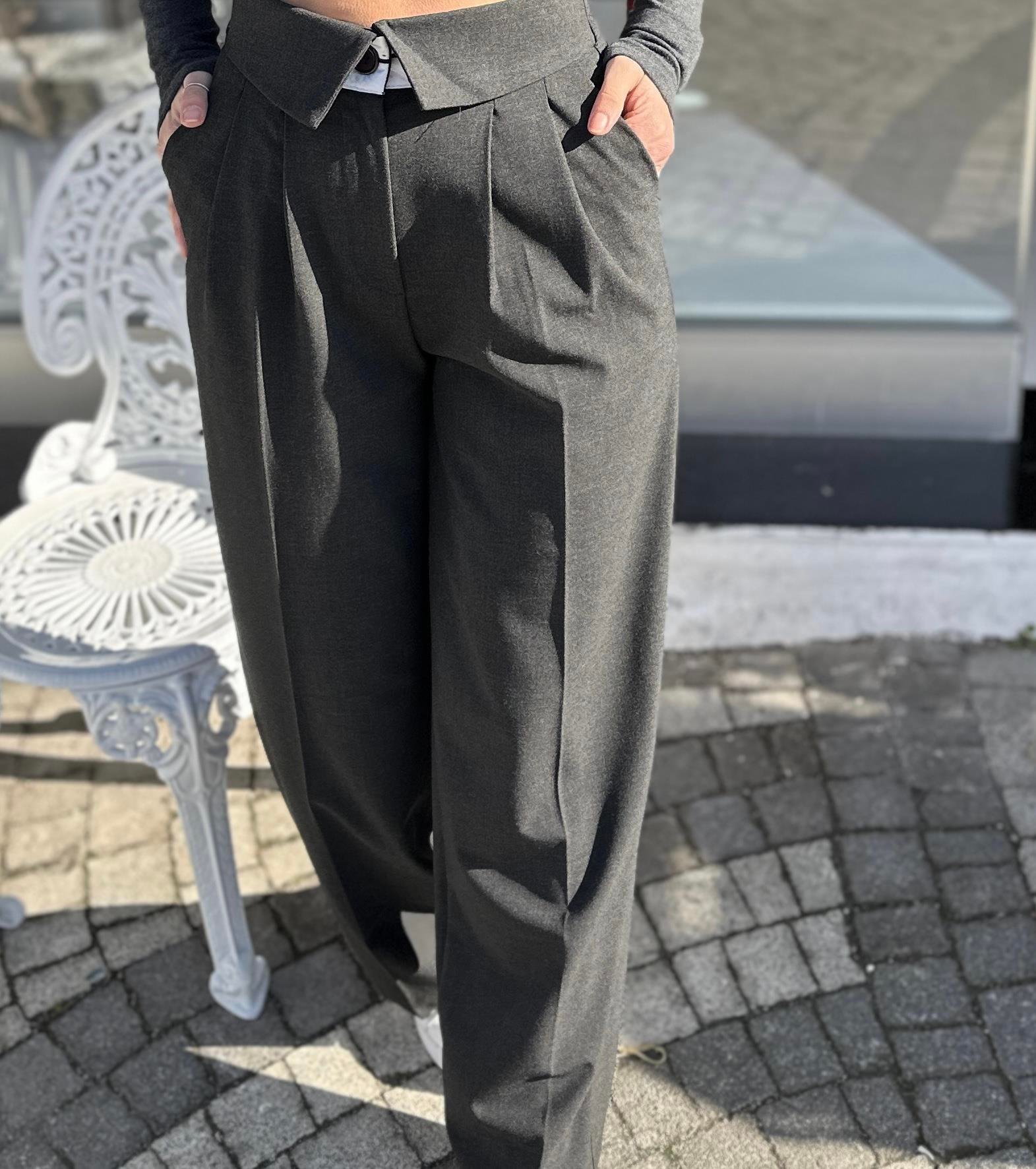 Gri Bel Detaylı Pantolon 