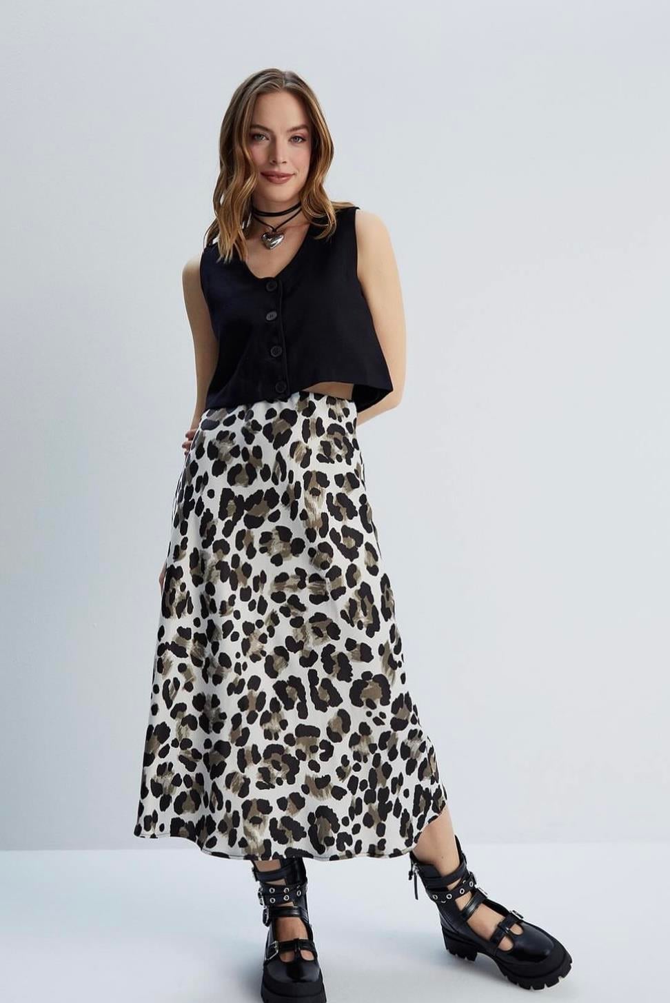 Gri Leopar Desenli Saten Etek 