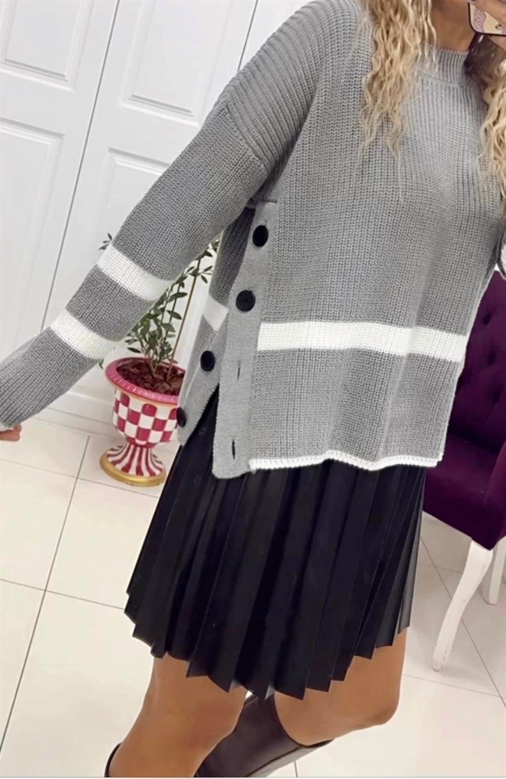 Gri Selanik Yırtmaçlı Triko 