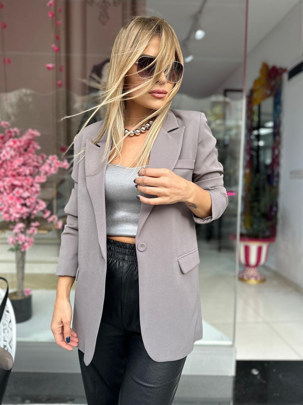 Gri Tek Düğmeli Blazer