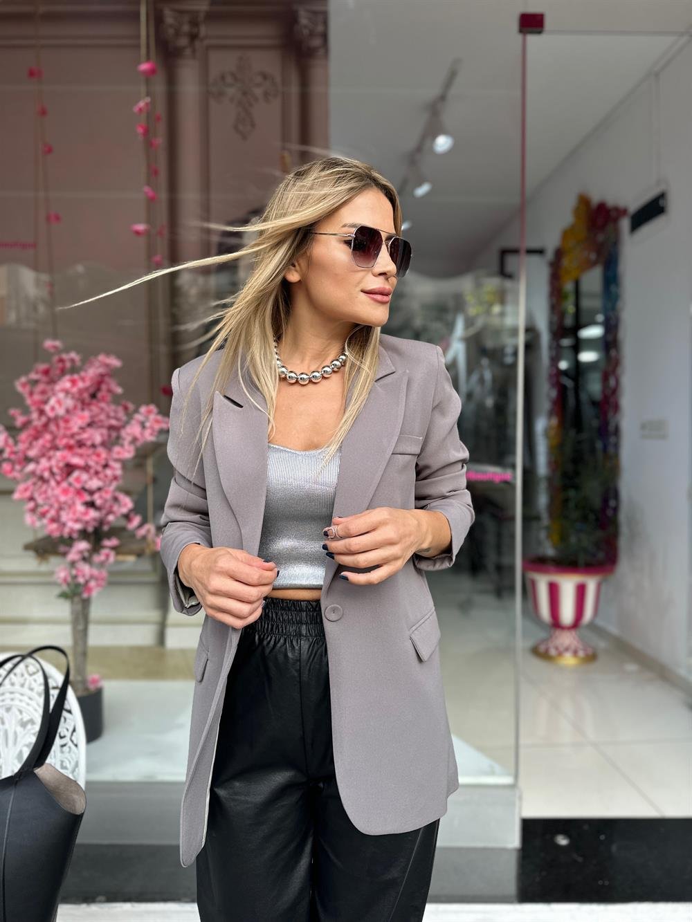 Gri Tek Düğmeli Blazer