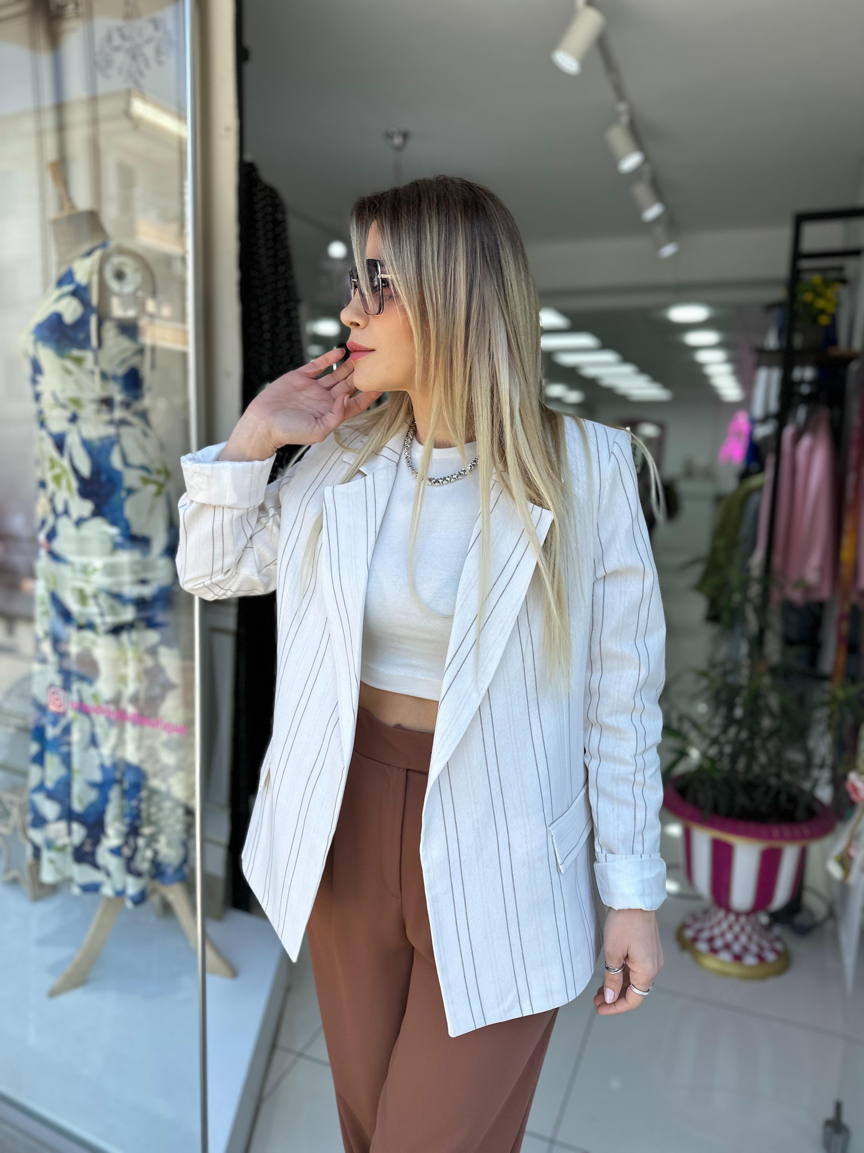 İç Astarlı Keten Blazer 