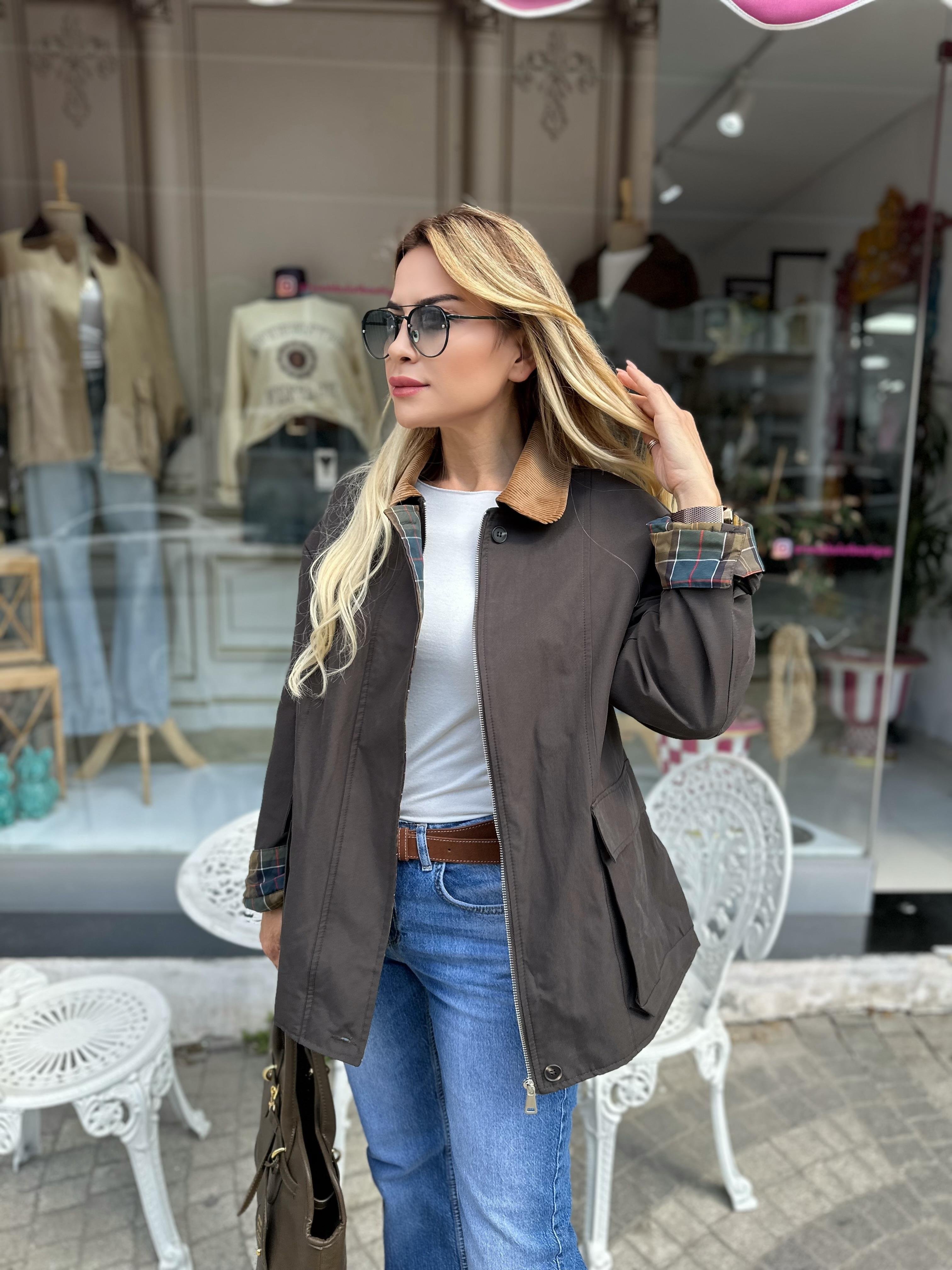 Kadife Yaka Ekose Astar Detaylı Ceket