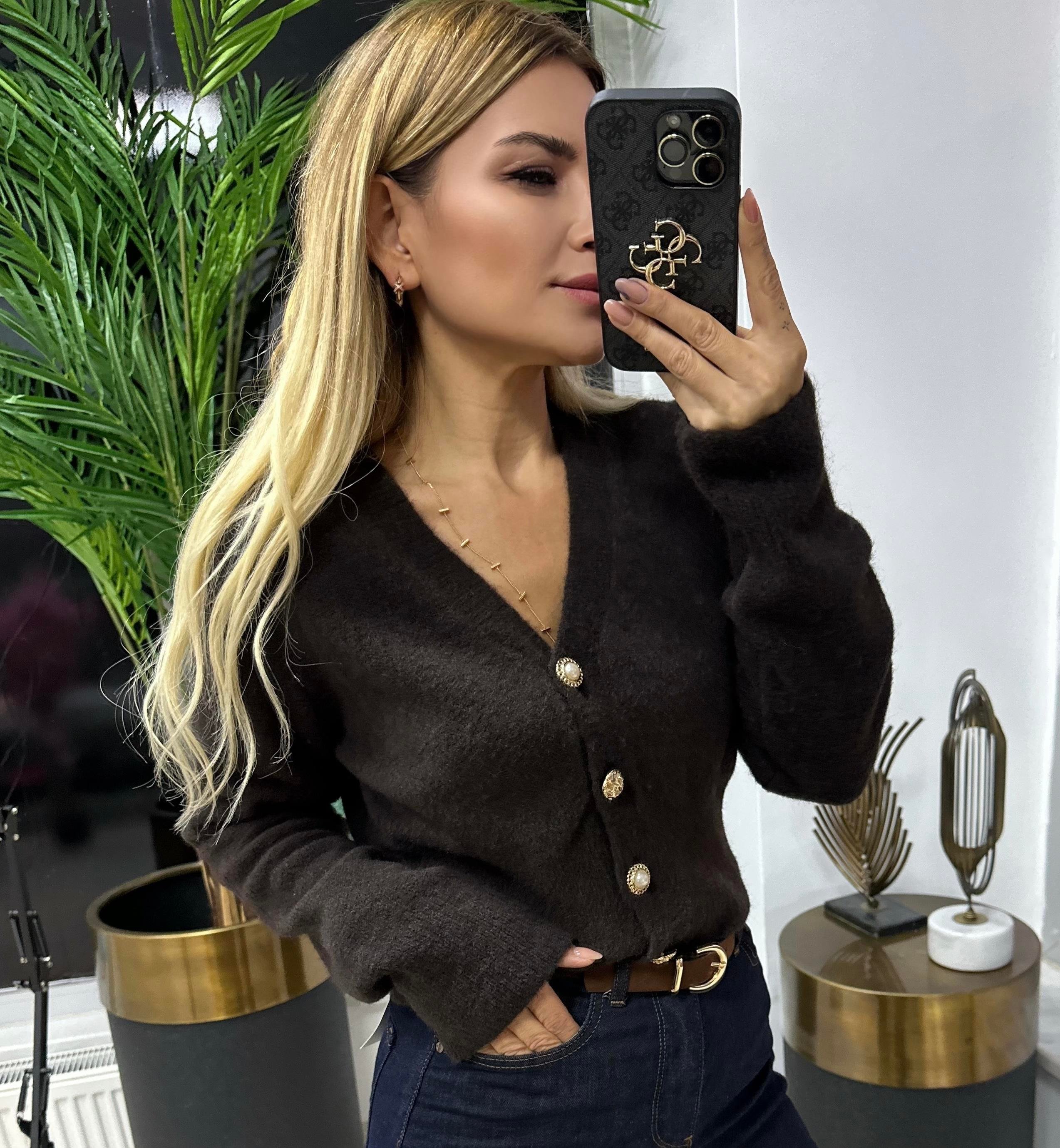 Kahve V Yaka Düğmeli Triko Hırka 