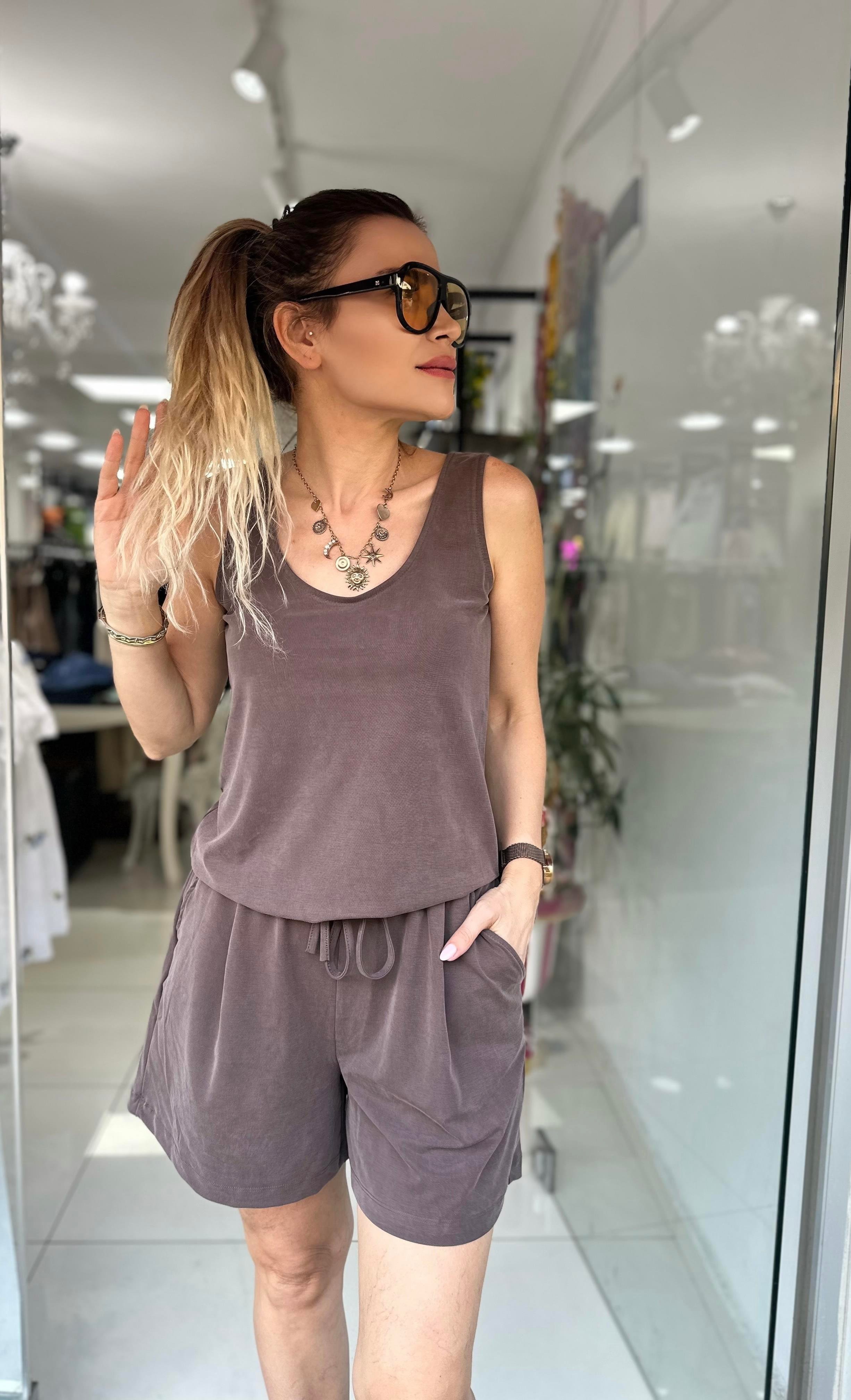 Kahverengi Modal Şortlu Takım 