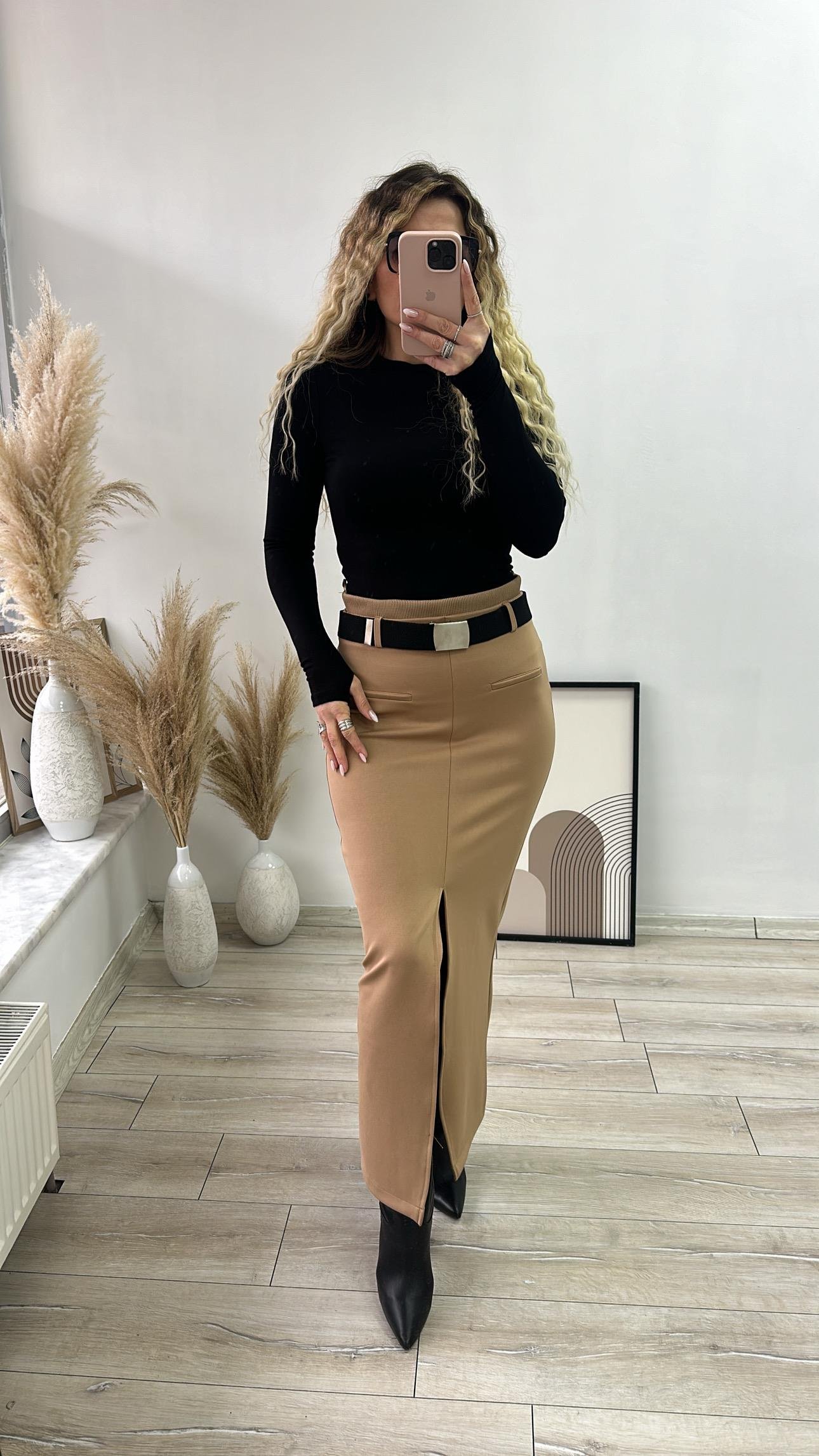 Kemer Detaylı Tasarım Etek 