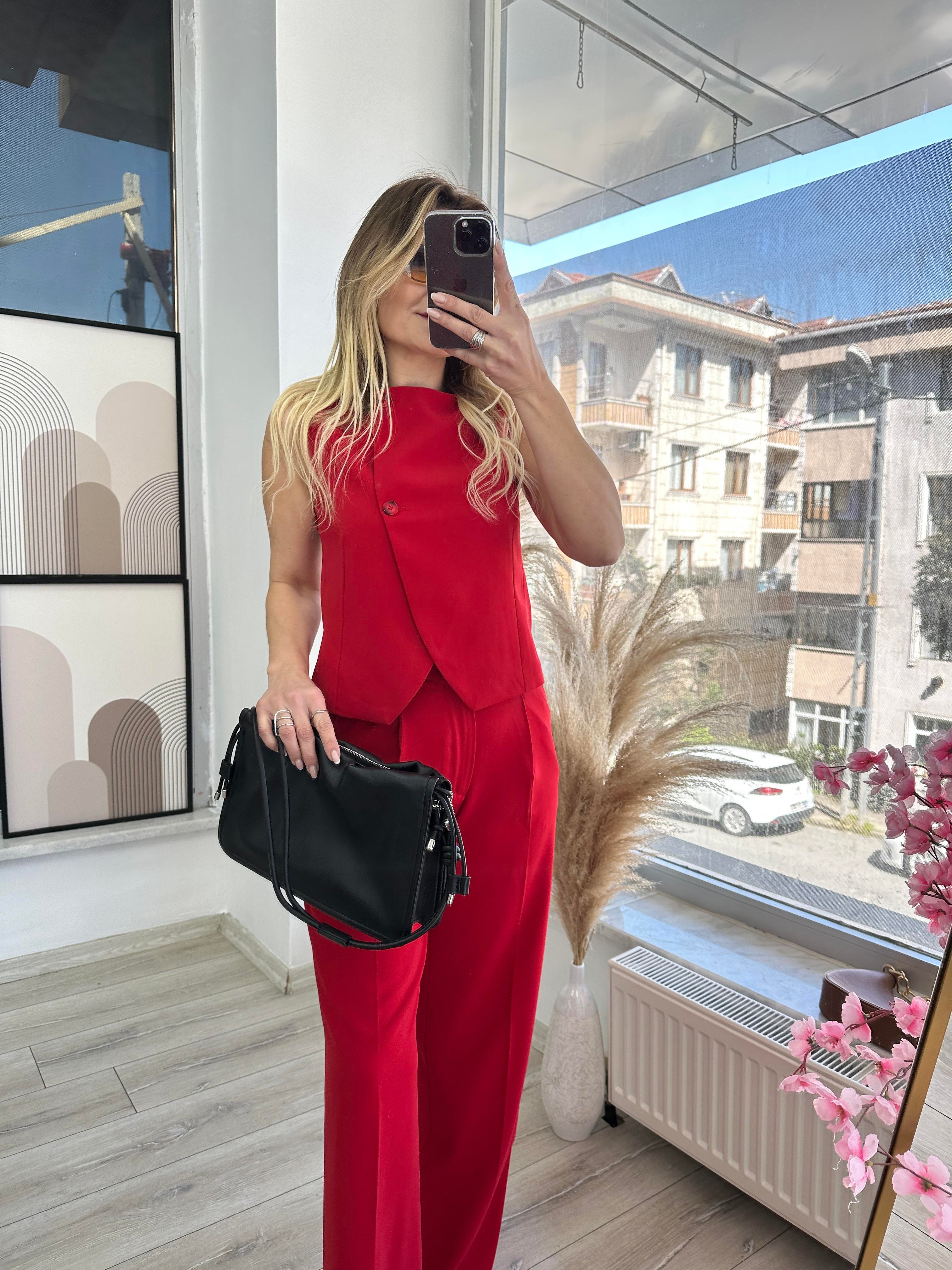 Kırmızı Yelek Pantolon Takım