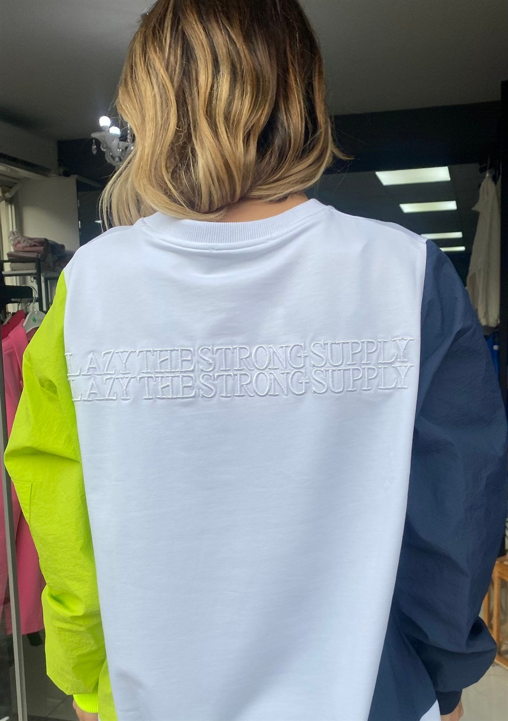 KL Beyaz Kol Detay Sweat