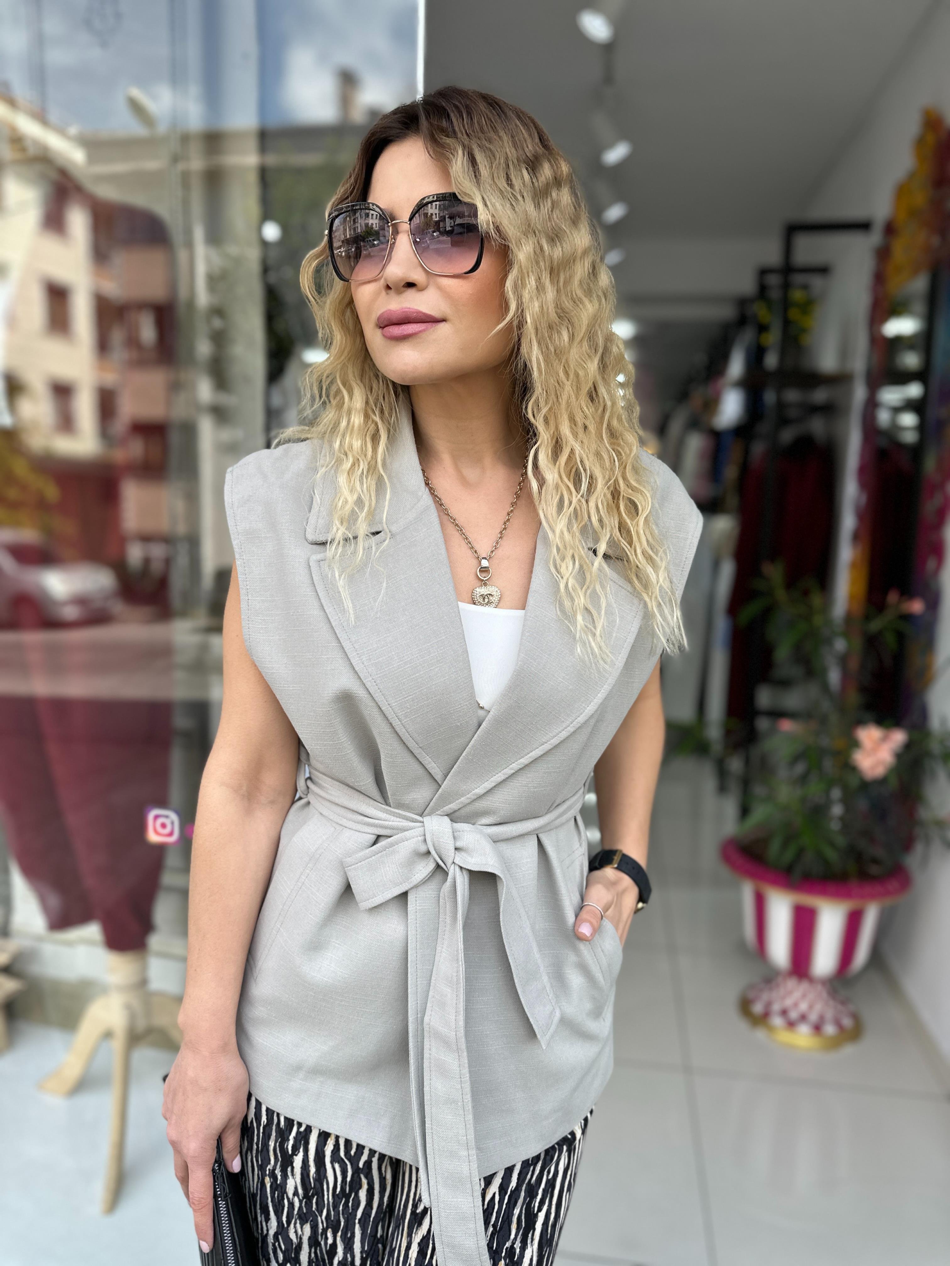 Kuşaklı Gri Yelek