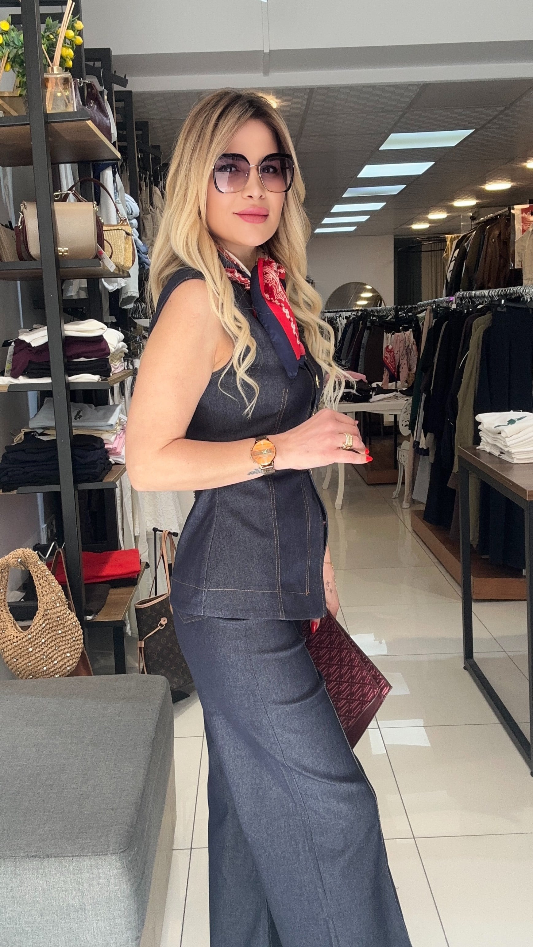Laciver Likralı Denim Takım