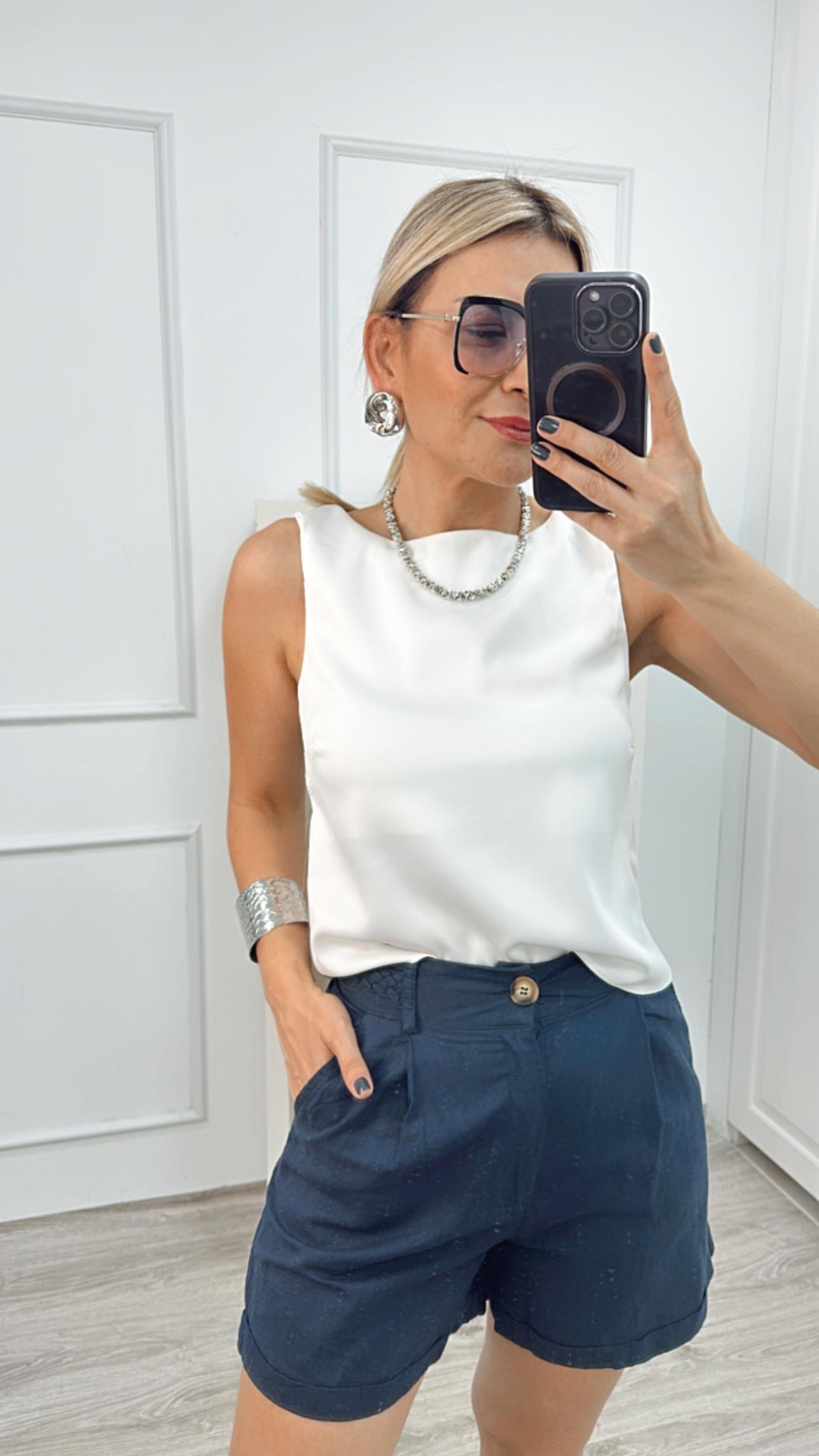 Lacivert Bel Detay Keten Şort 