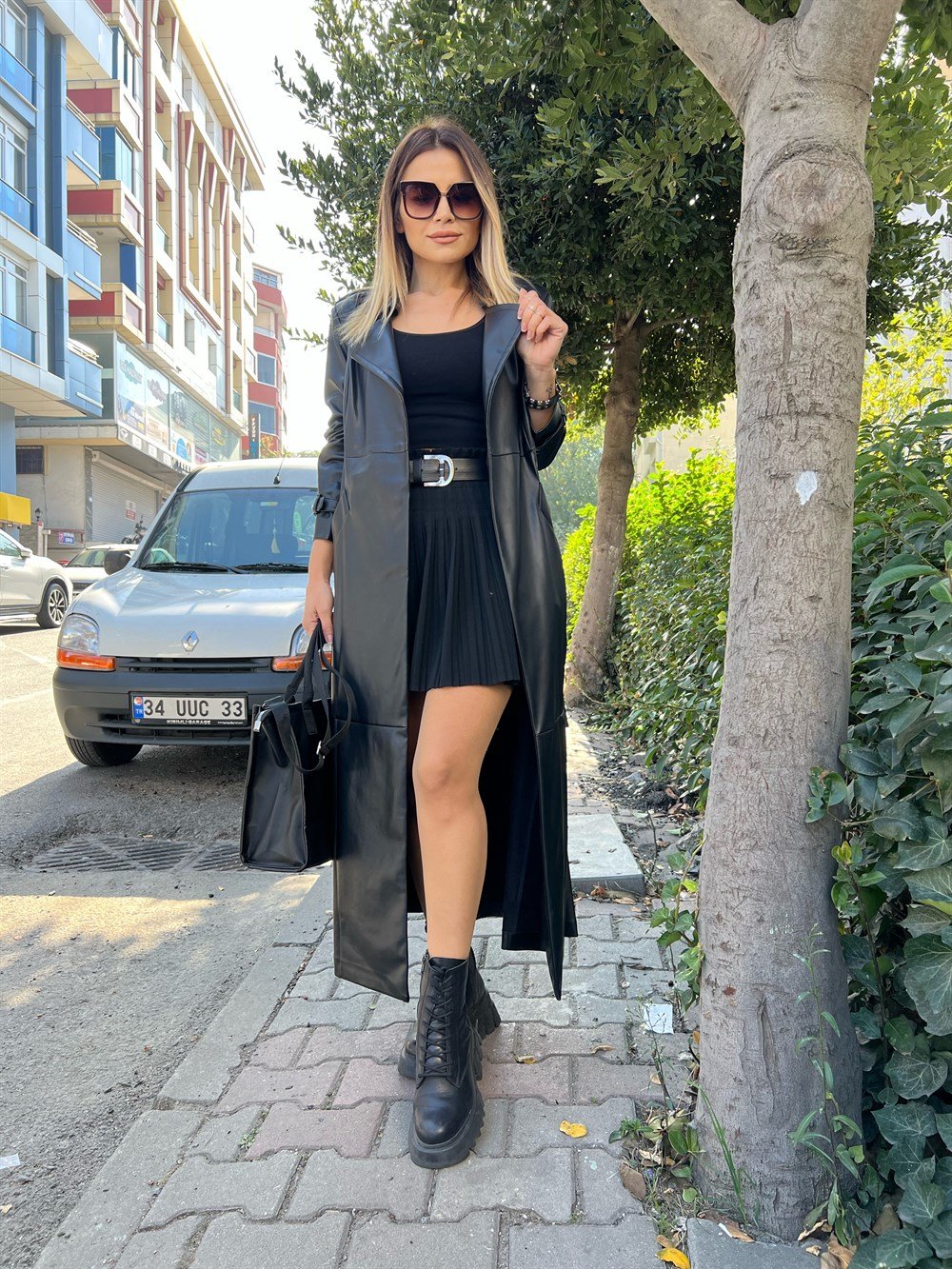 LF Siyah Uzun Deri Trençkot