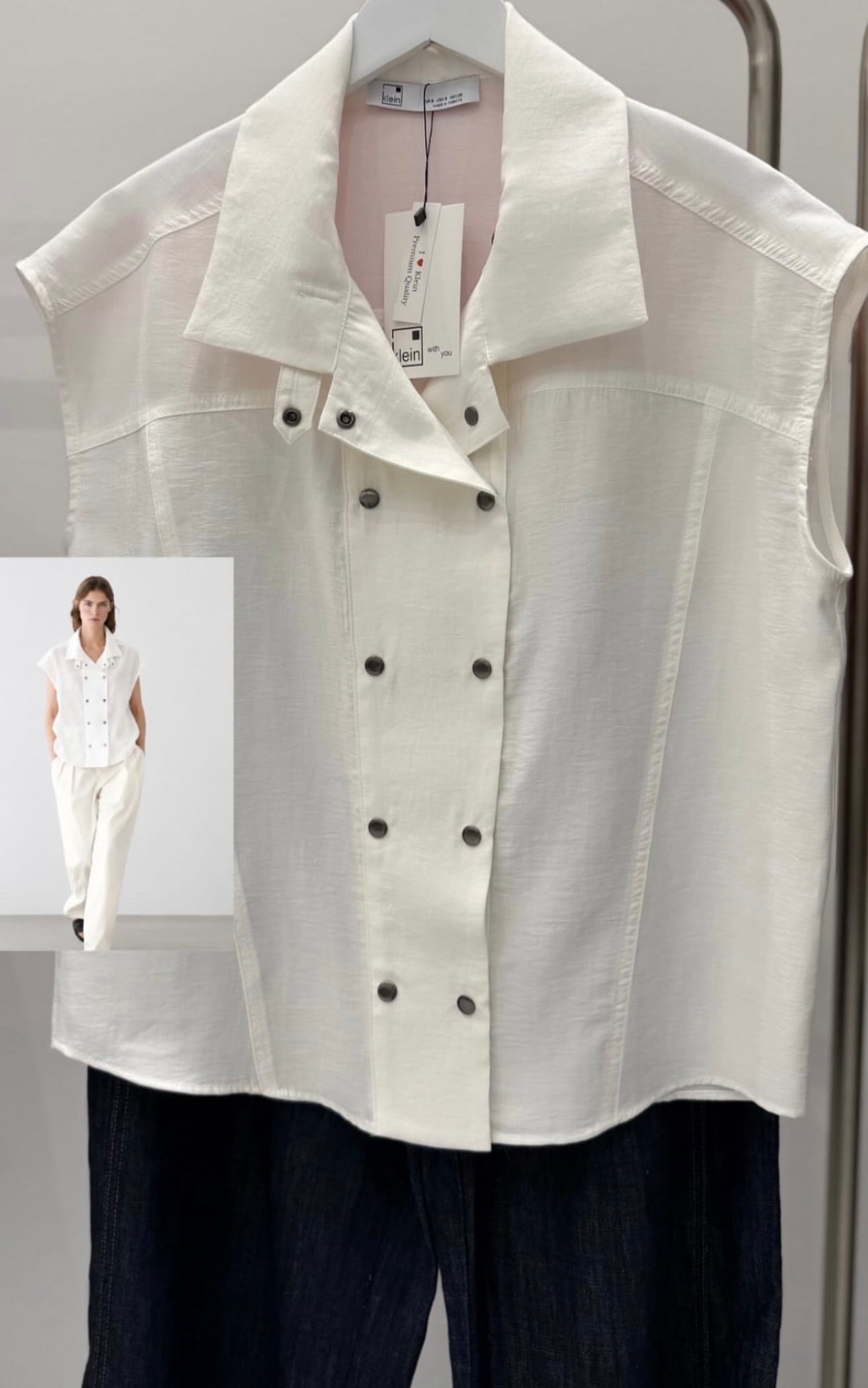 Marka Model Beyaz Çıtçıtlı Gömlek 