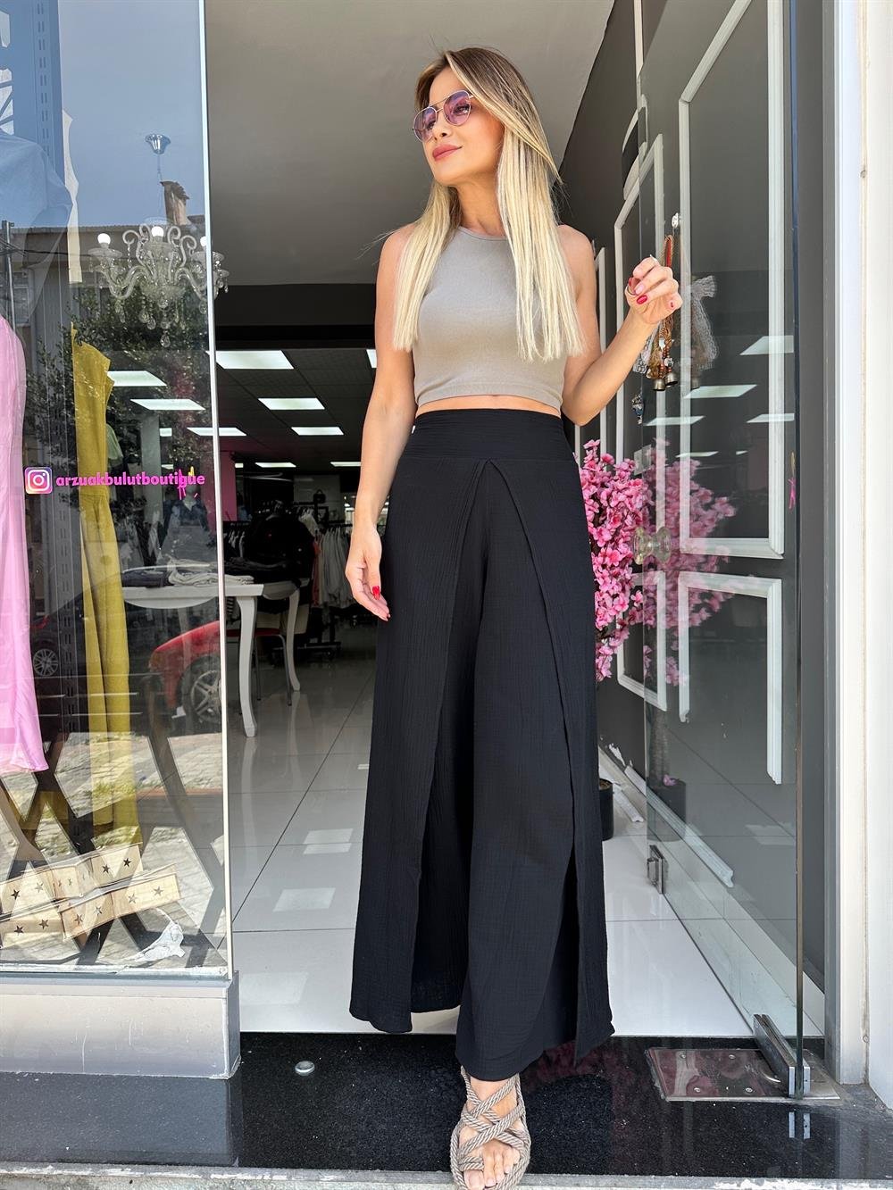 NM Siyah Müslin Pantolon