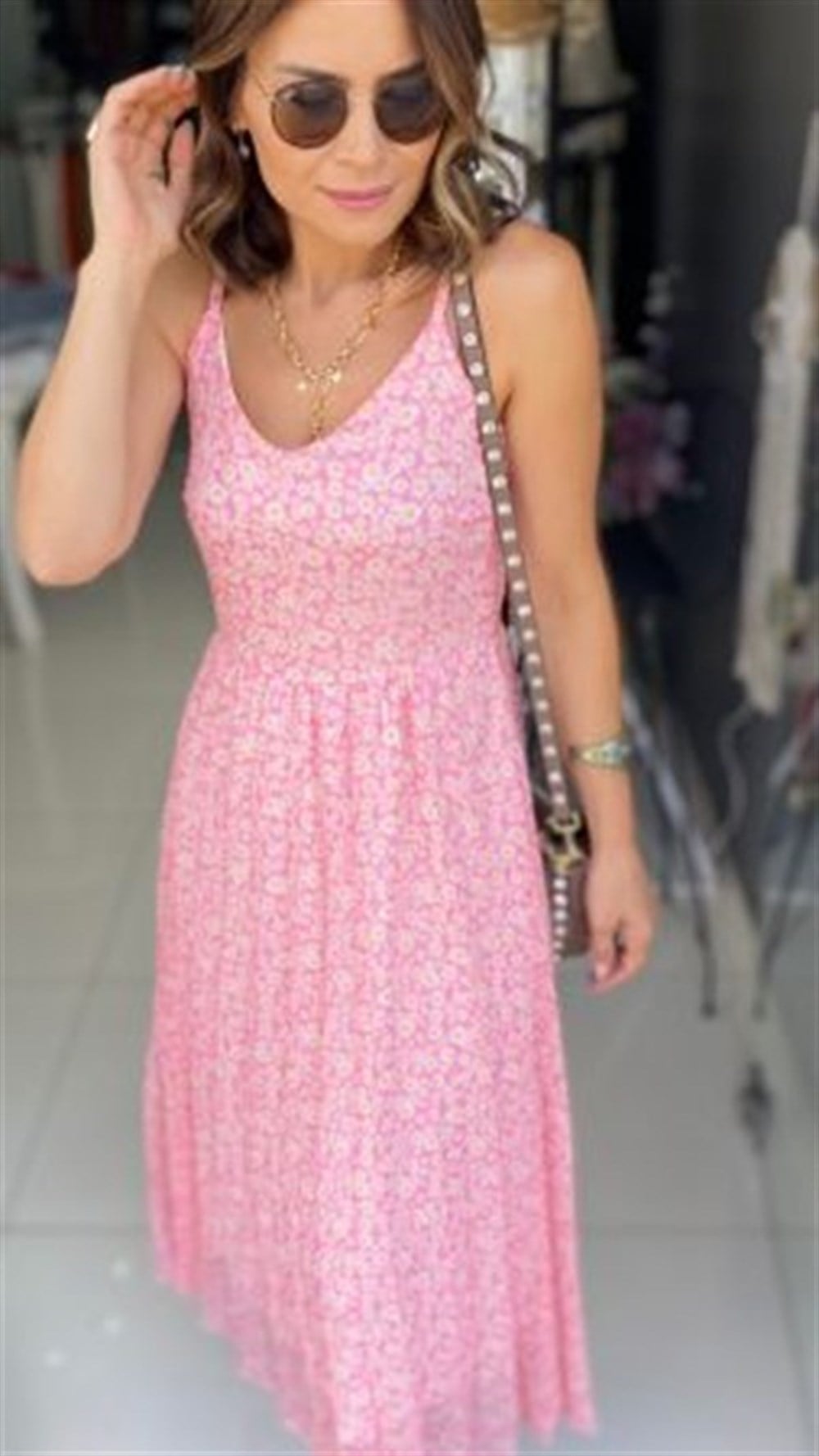PEMBE ASKILI ELBİSE