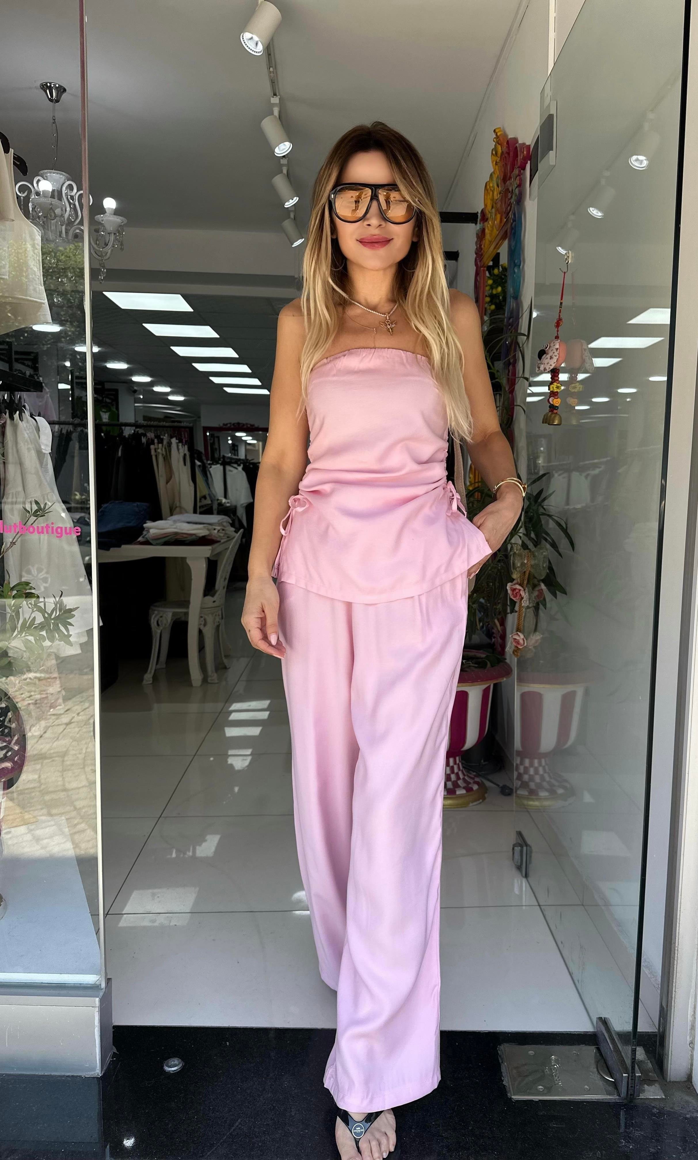 Pembe Tensel Kumaş Tasarım Takım 