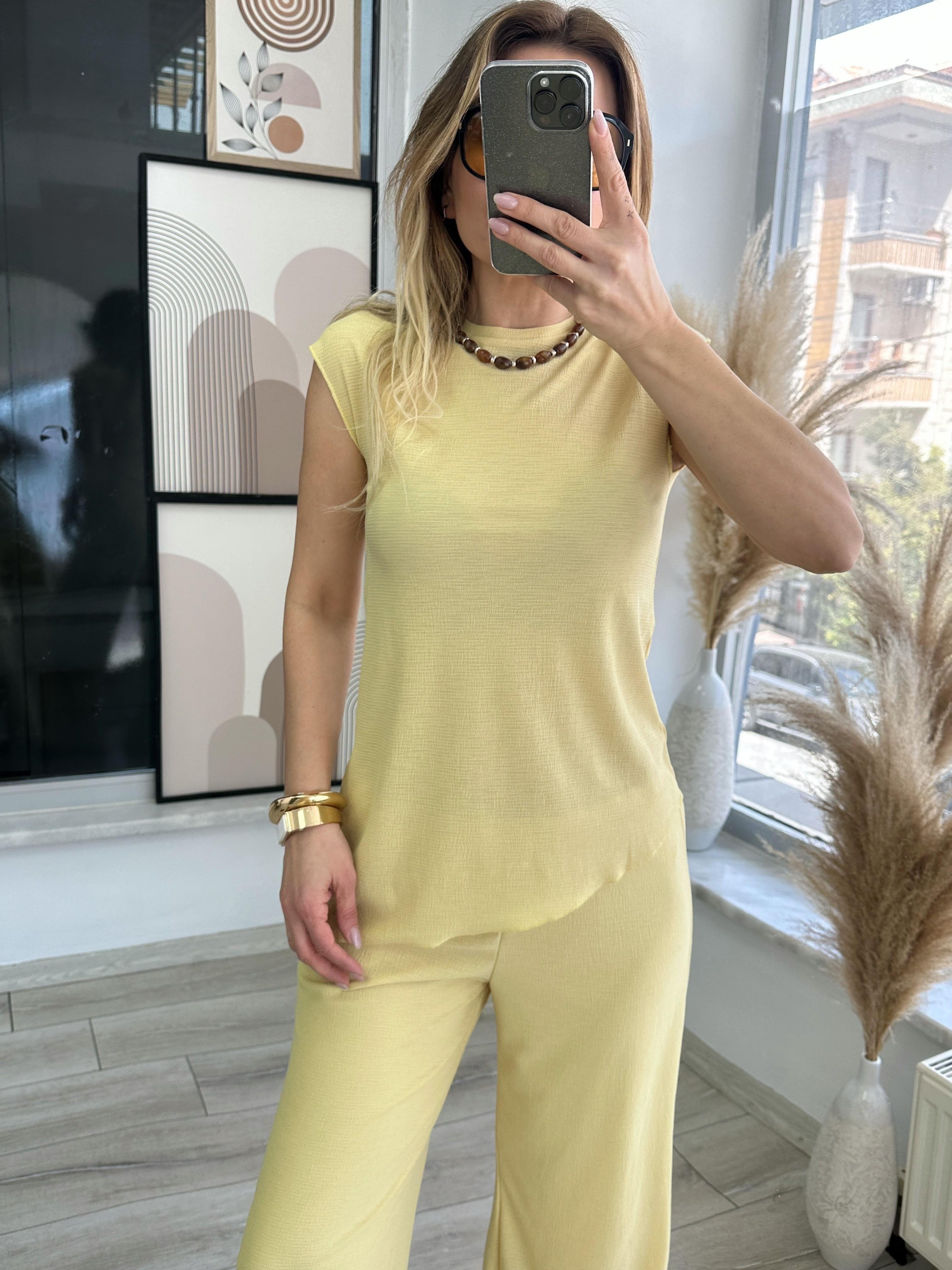 Sarı Asimetrik Bluz Pantolon Takım