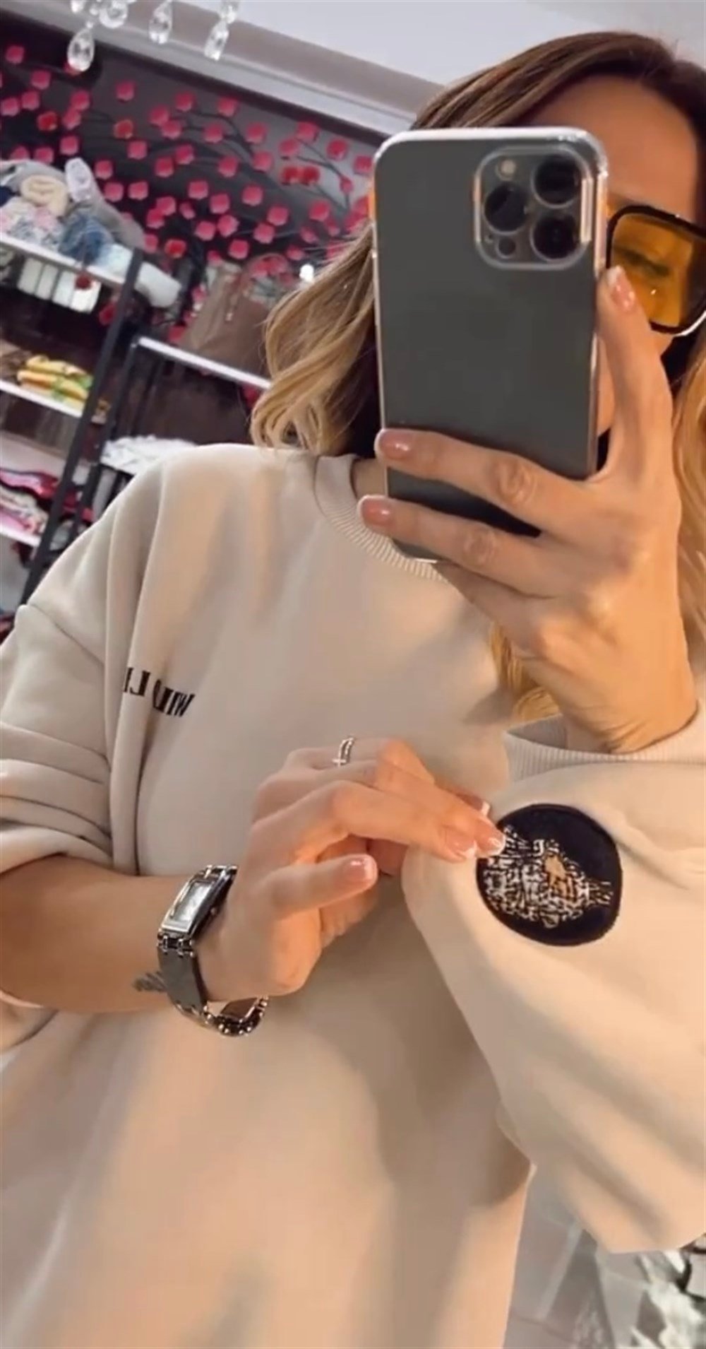 Sırt Leopar Nakış Sweat