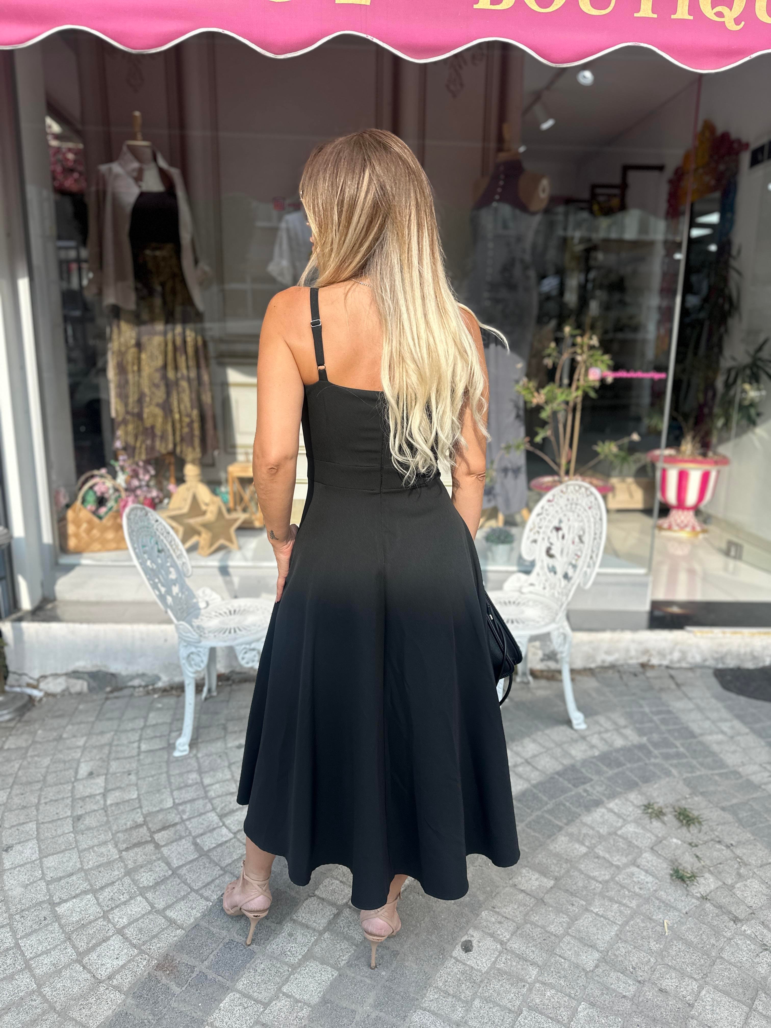 Siyah Dekolteli Midi Elbise