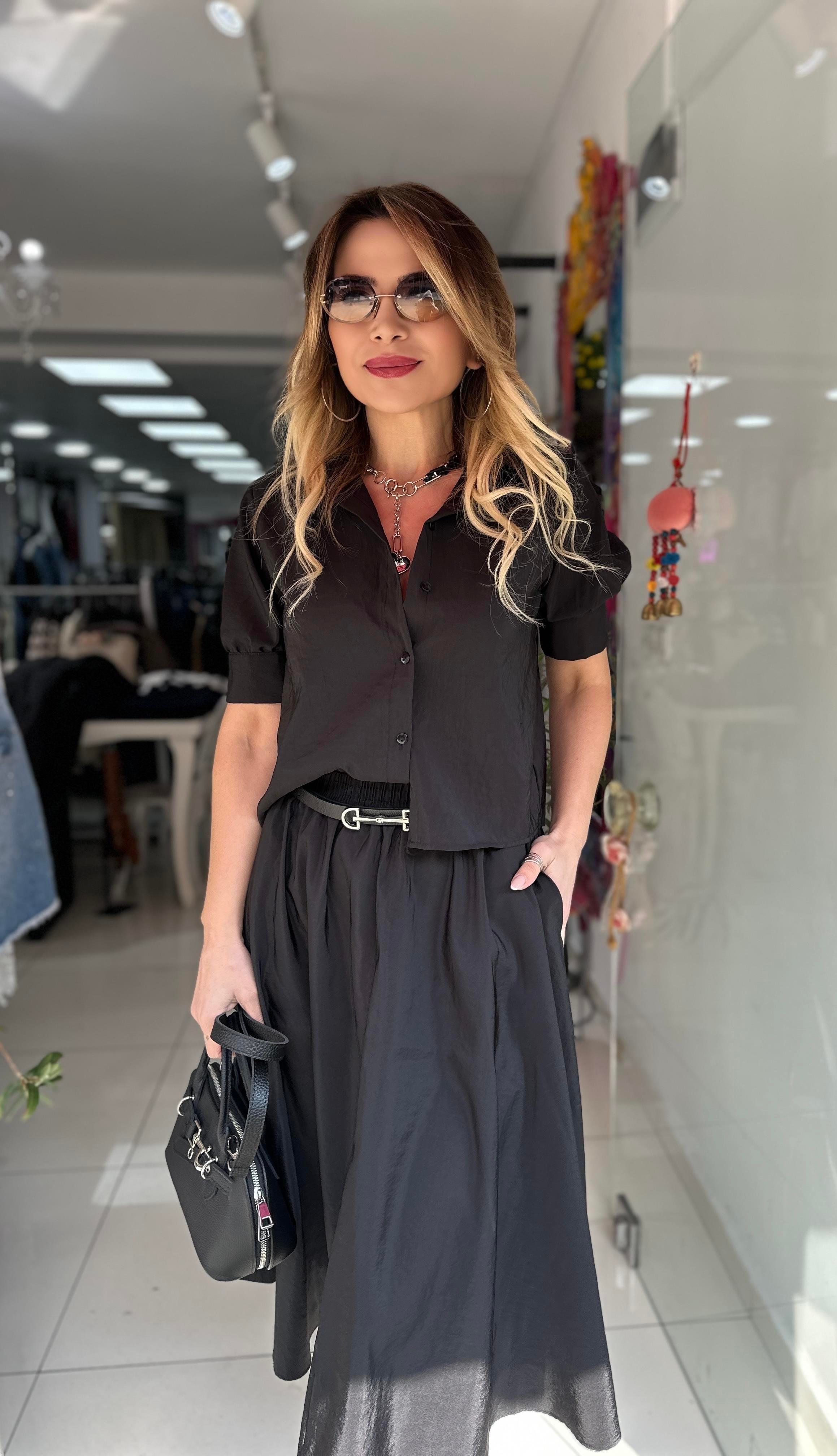 Siyah Gömlek Etek Takım