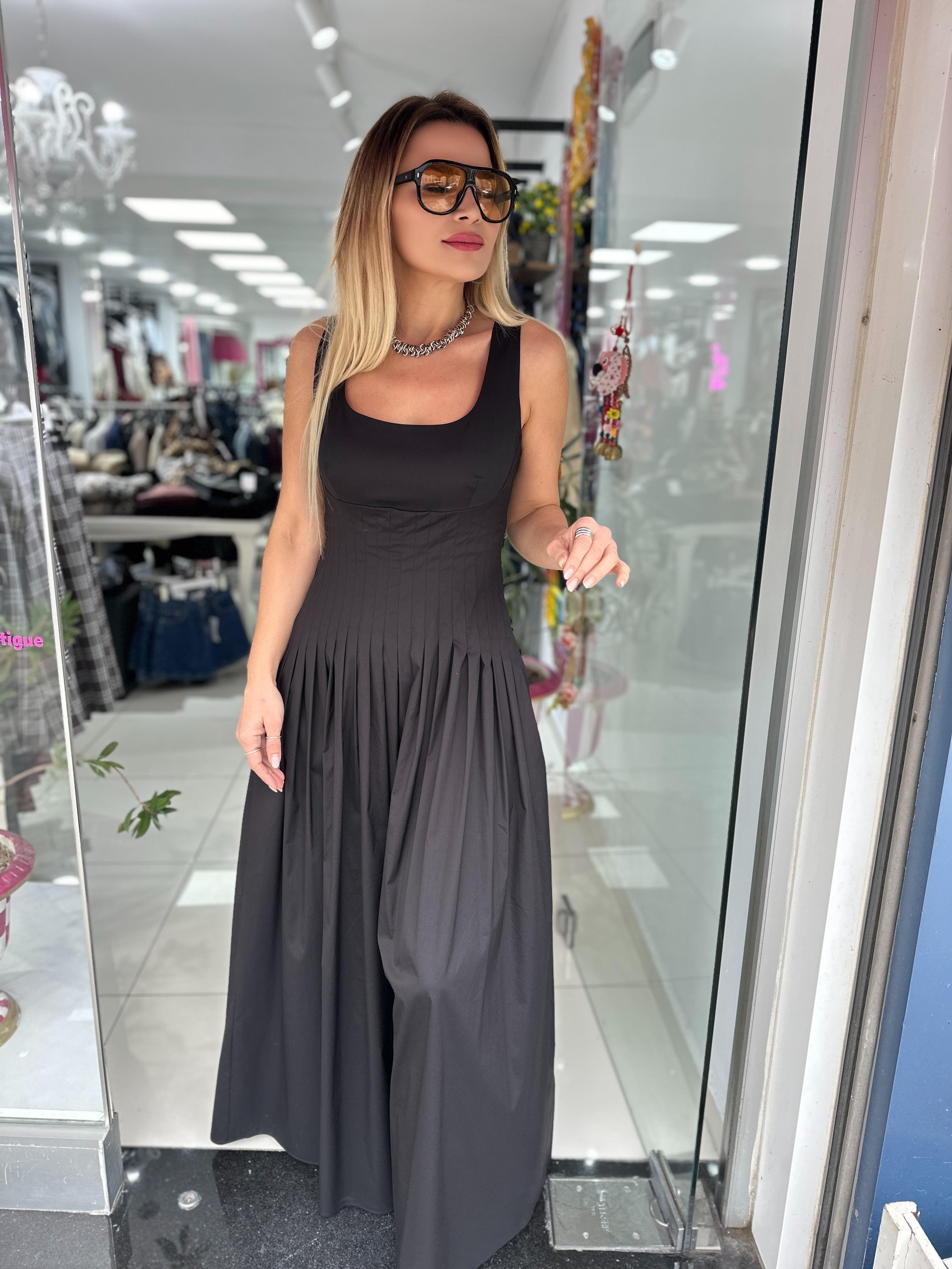 Siyah Kalın Askılı Belden Gipe Detaylı Tulum