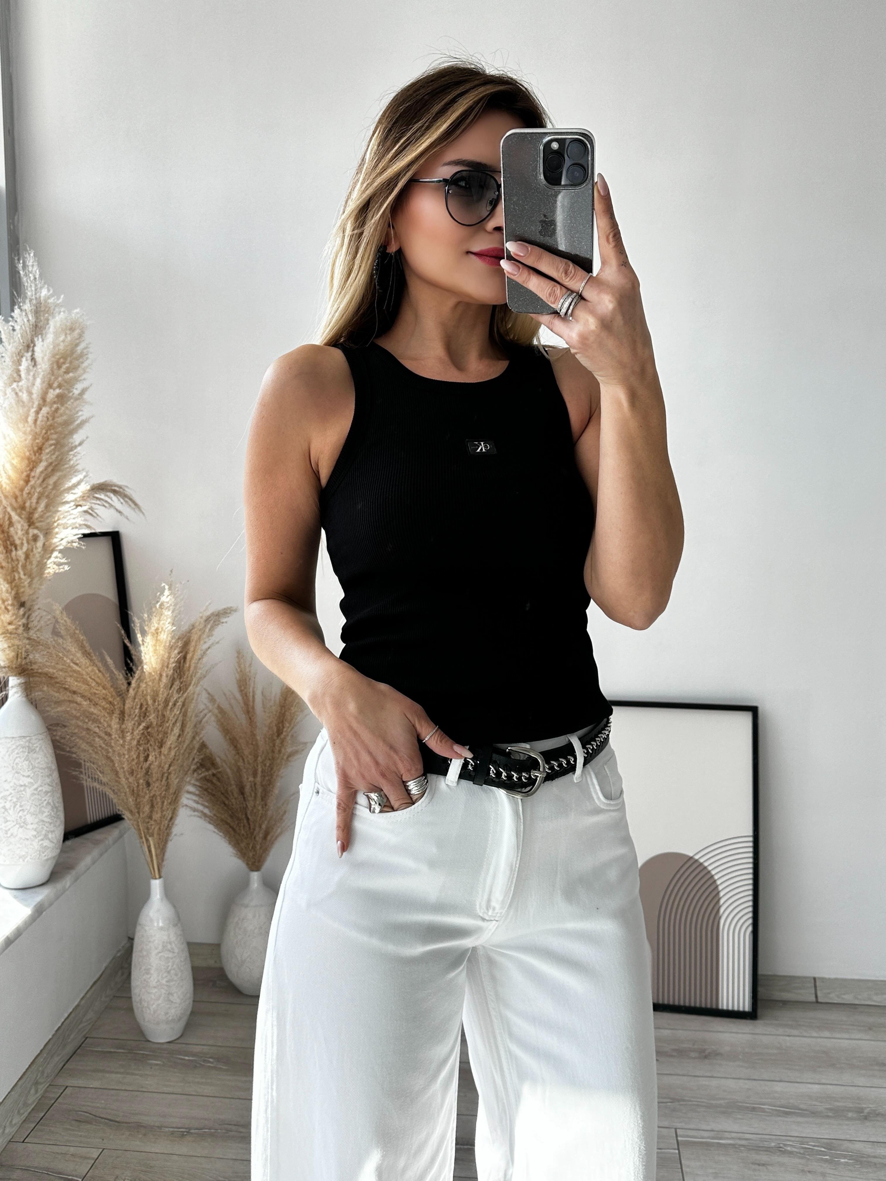 Siyah Marka Amblemli Atlet