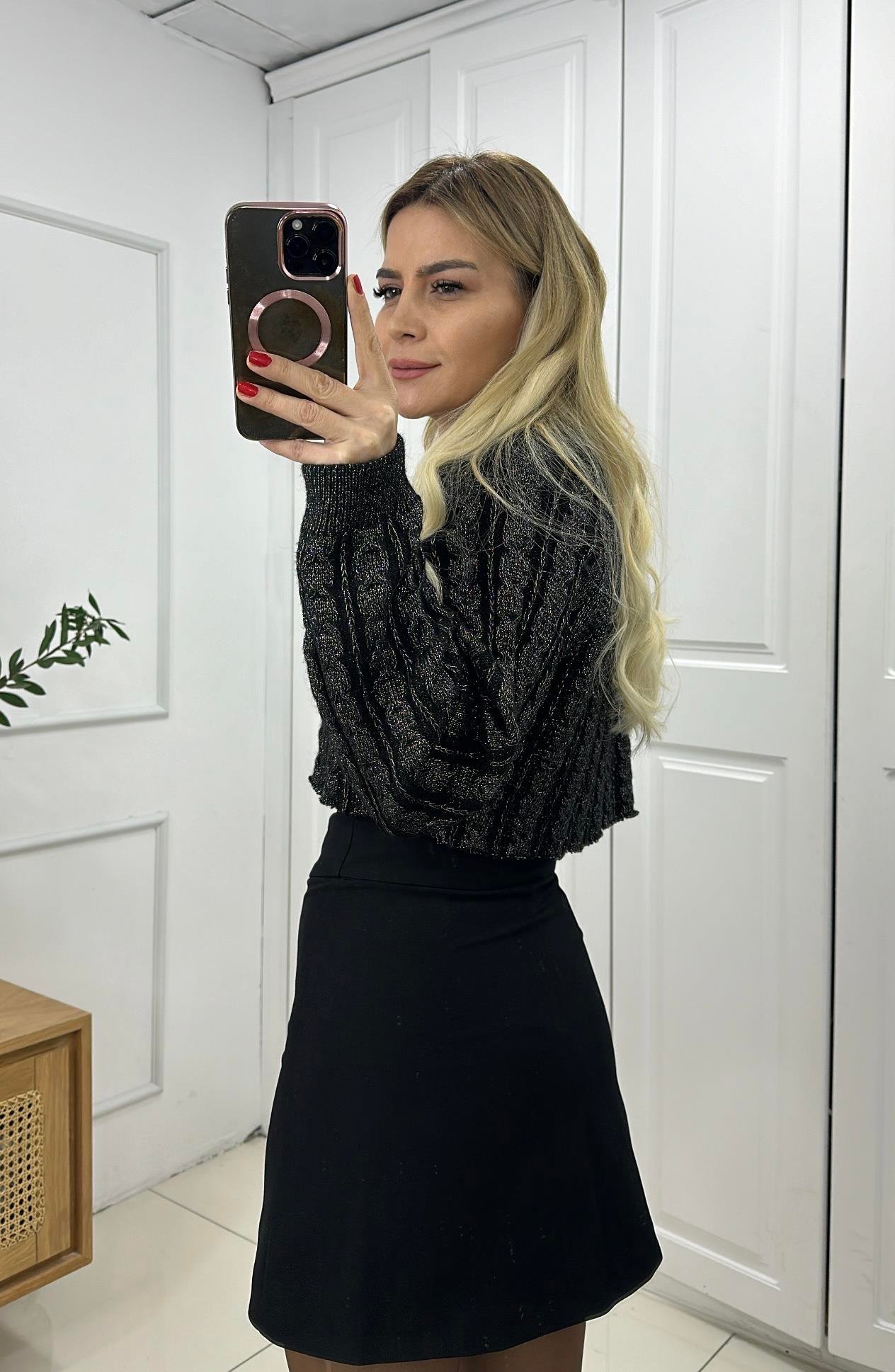 Siyah Şortlu Etek 