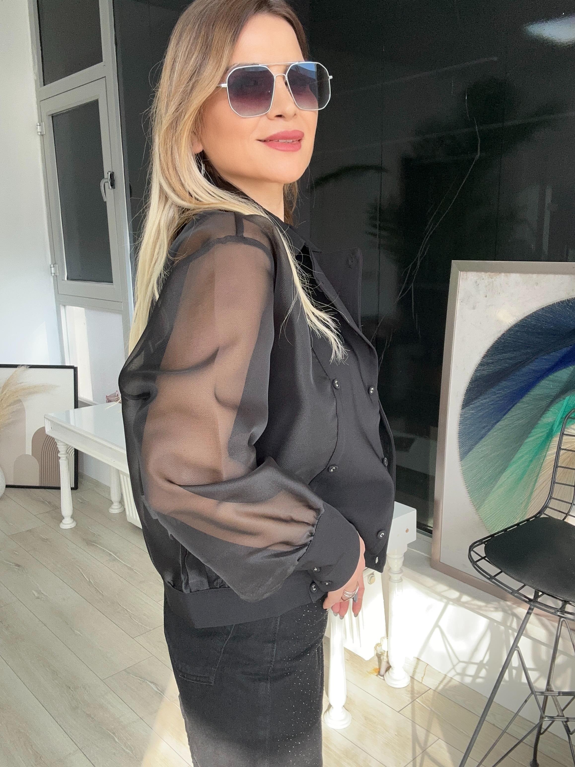 Siyah Tül Düğmeli Ceket