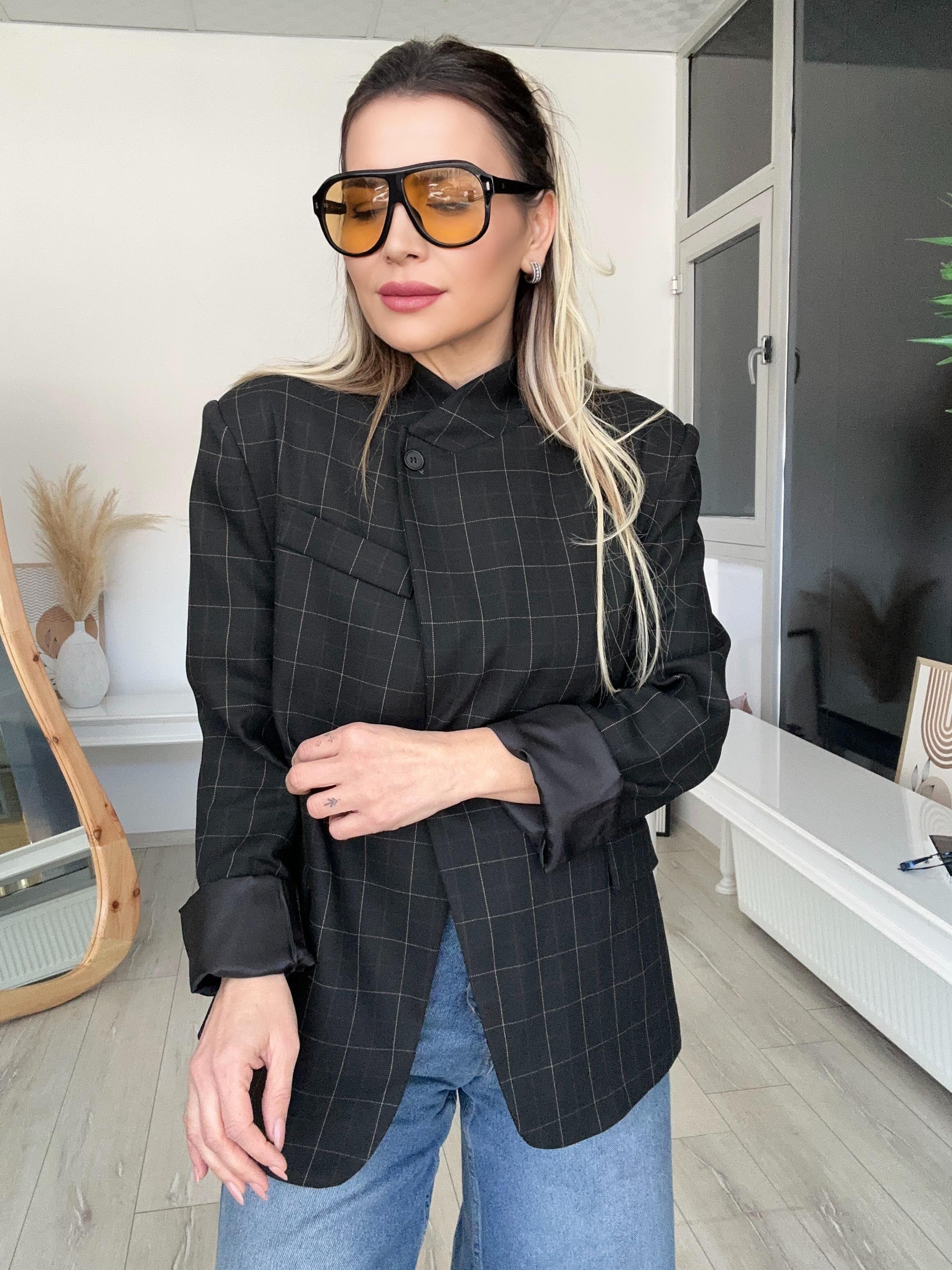 Tek Düğme Detaylı Tasarım Blazer