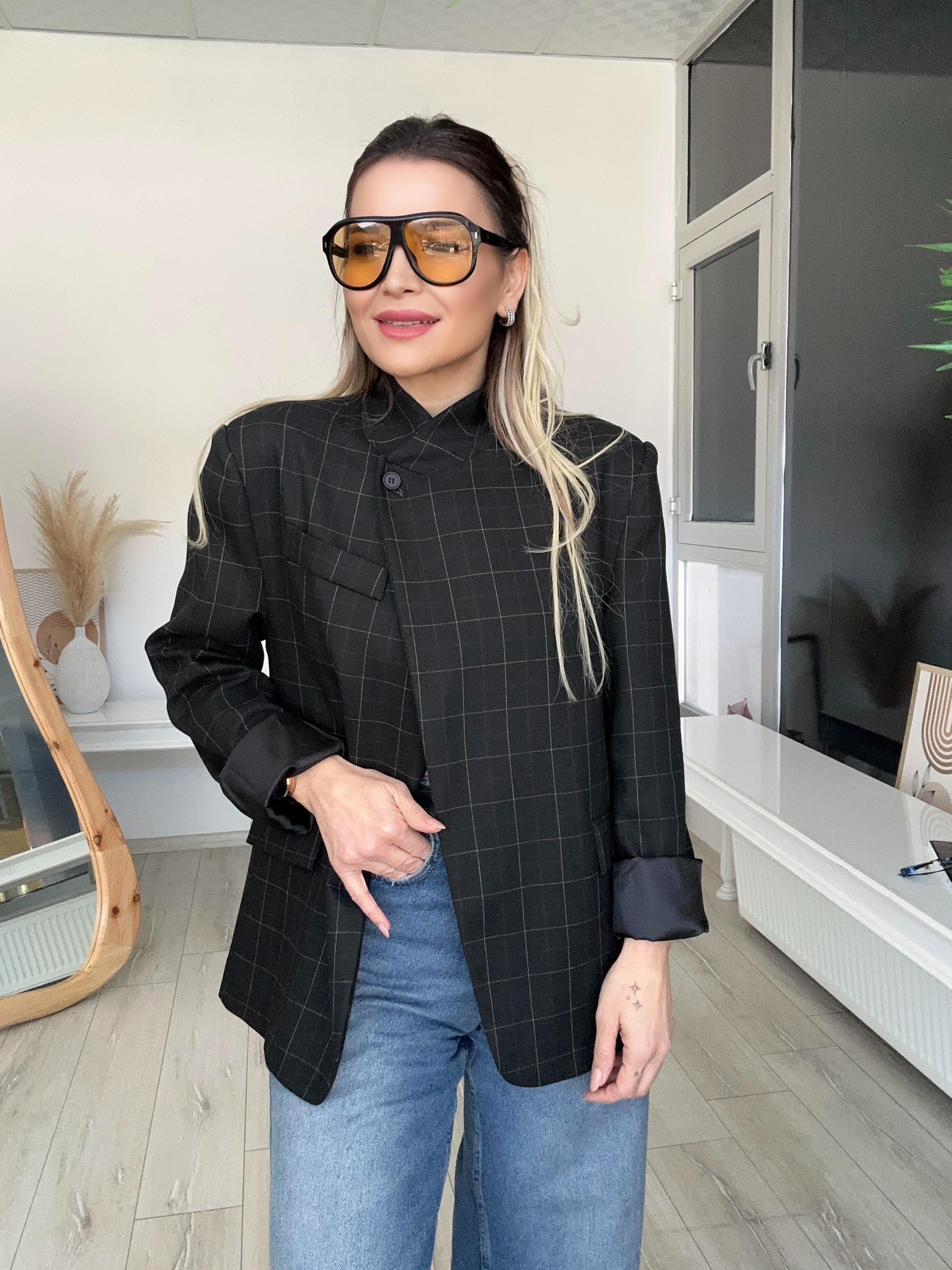 Tek Düğme Detaylı Tasarım Blazer