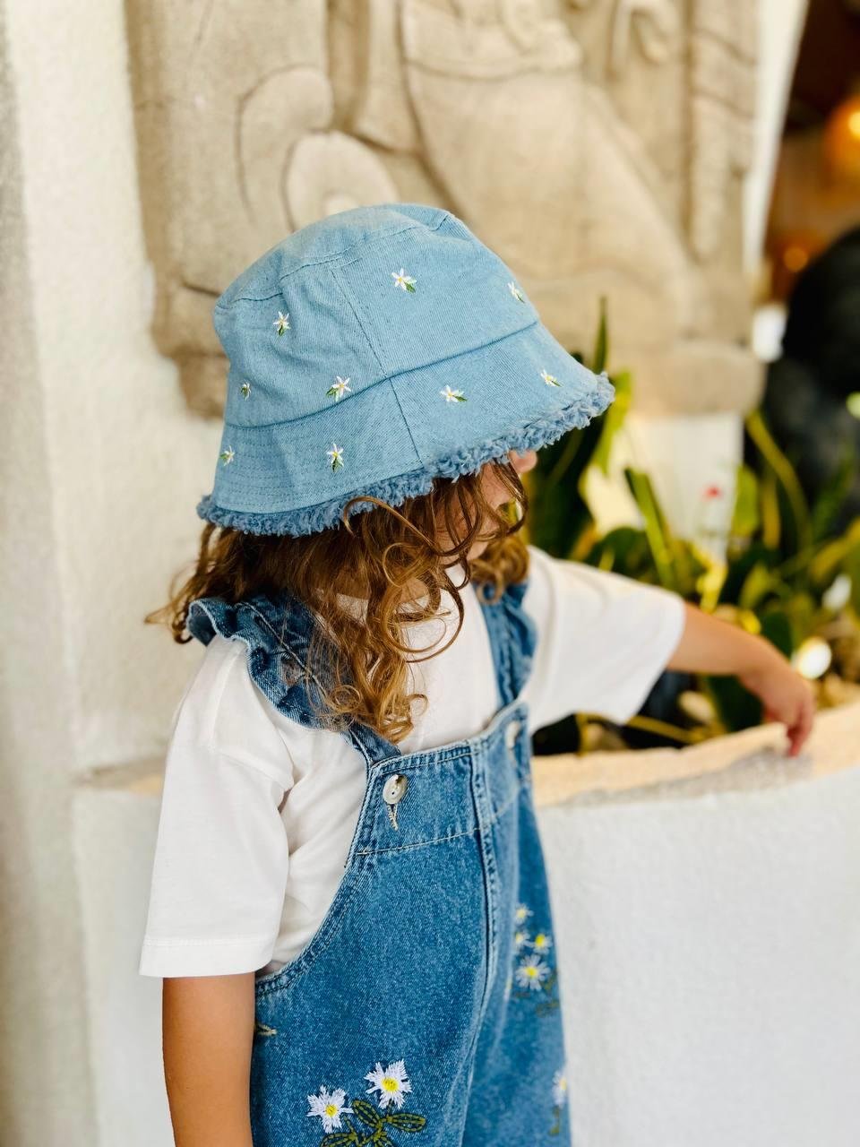 ÇİÇEK NAKIŞLI ŞORTLU DENİM SALOPET