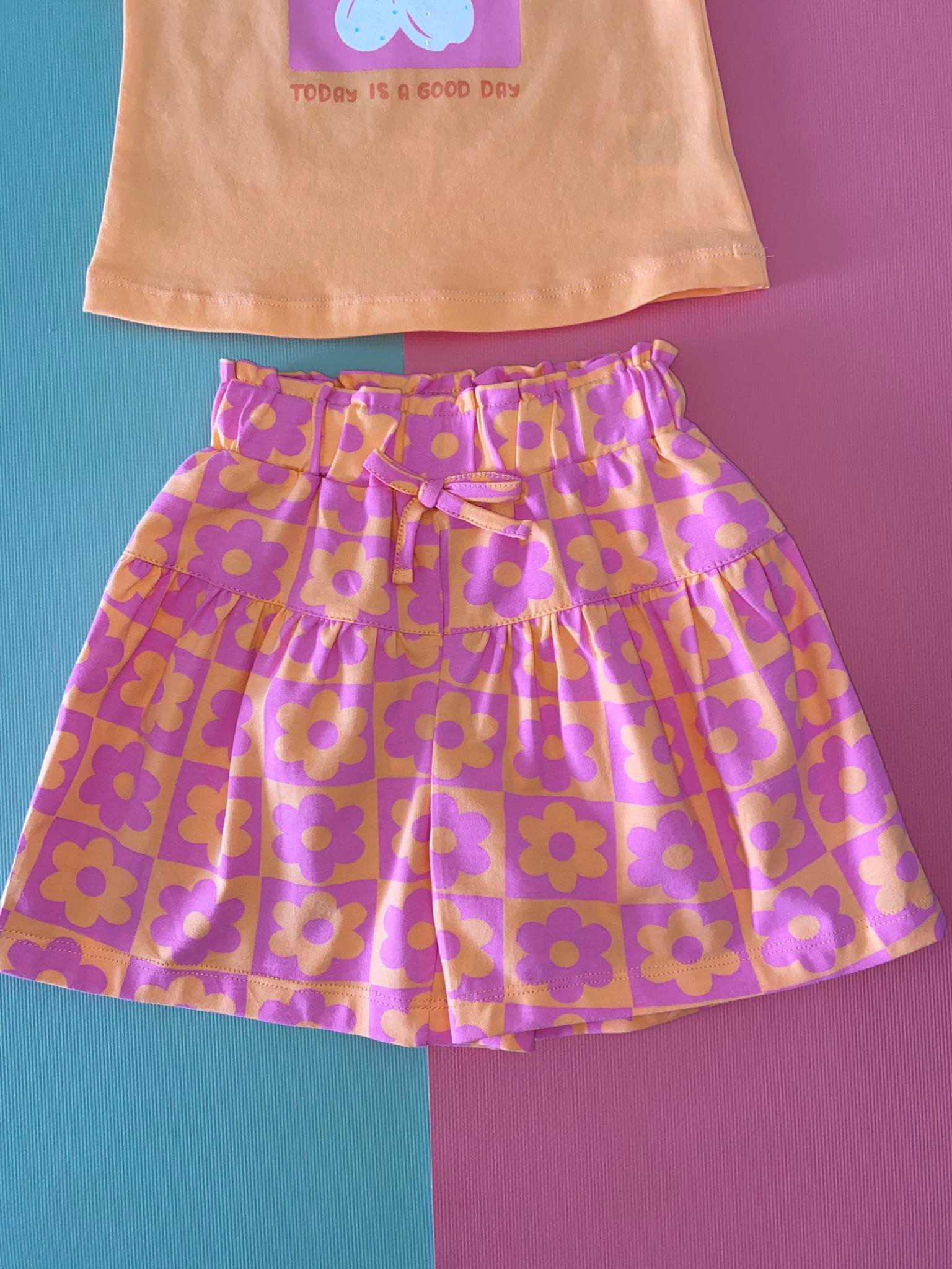 Çiçekli Şortlu Takım