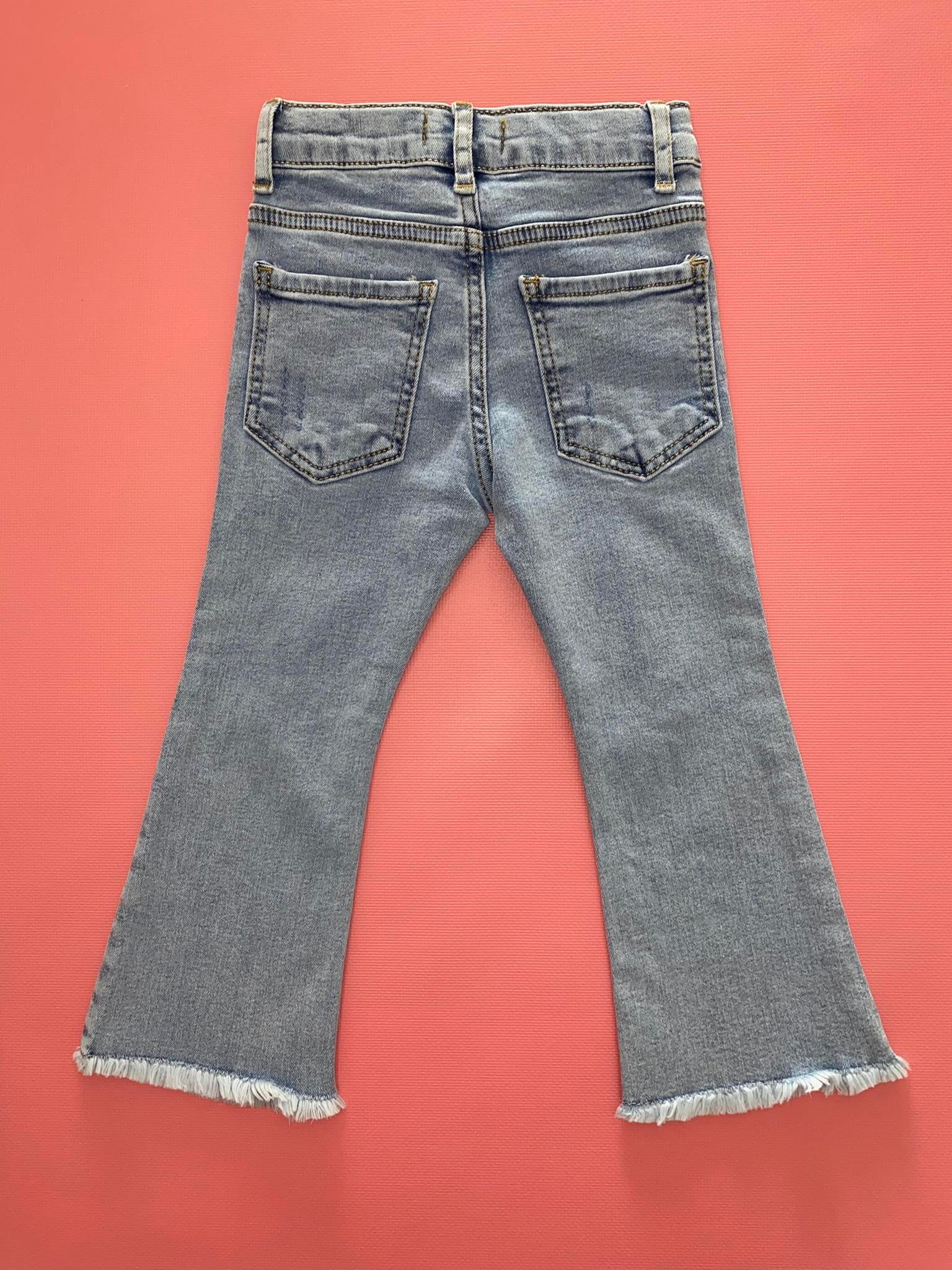 Paça Detaylı İspanyol Jean