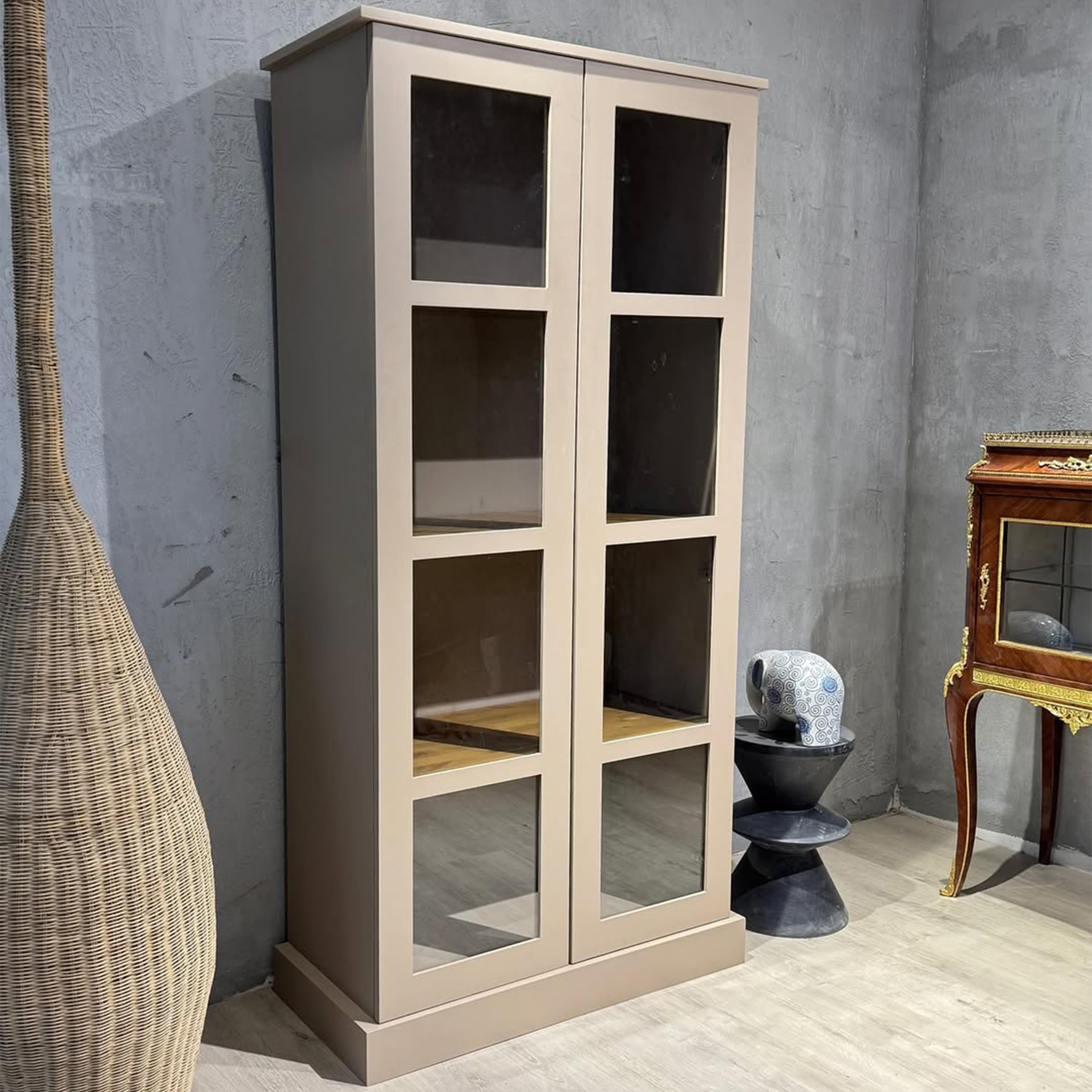 Etiwood Matted Büfe / KitaplıkEtiwood Matted Büfe / KitaplıkAhşap BüfelerEtiwood Matted Büfe / Kitaplık